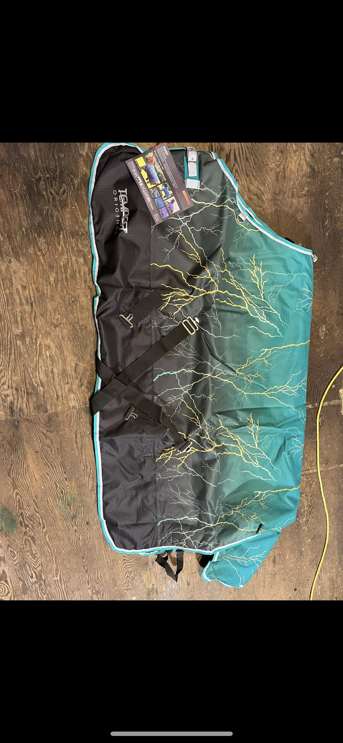 60” teal lighting 200 gram turnout