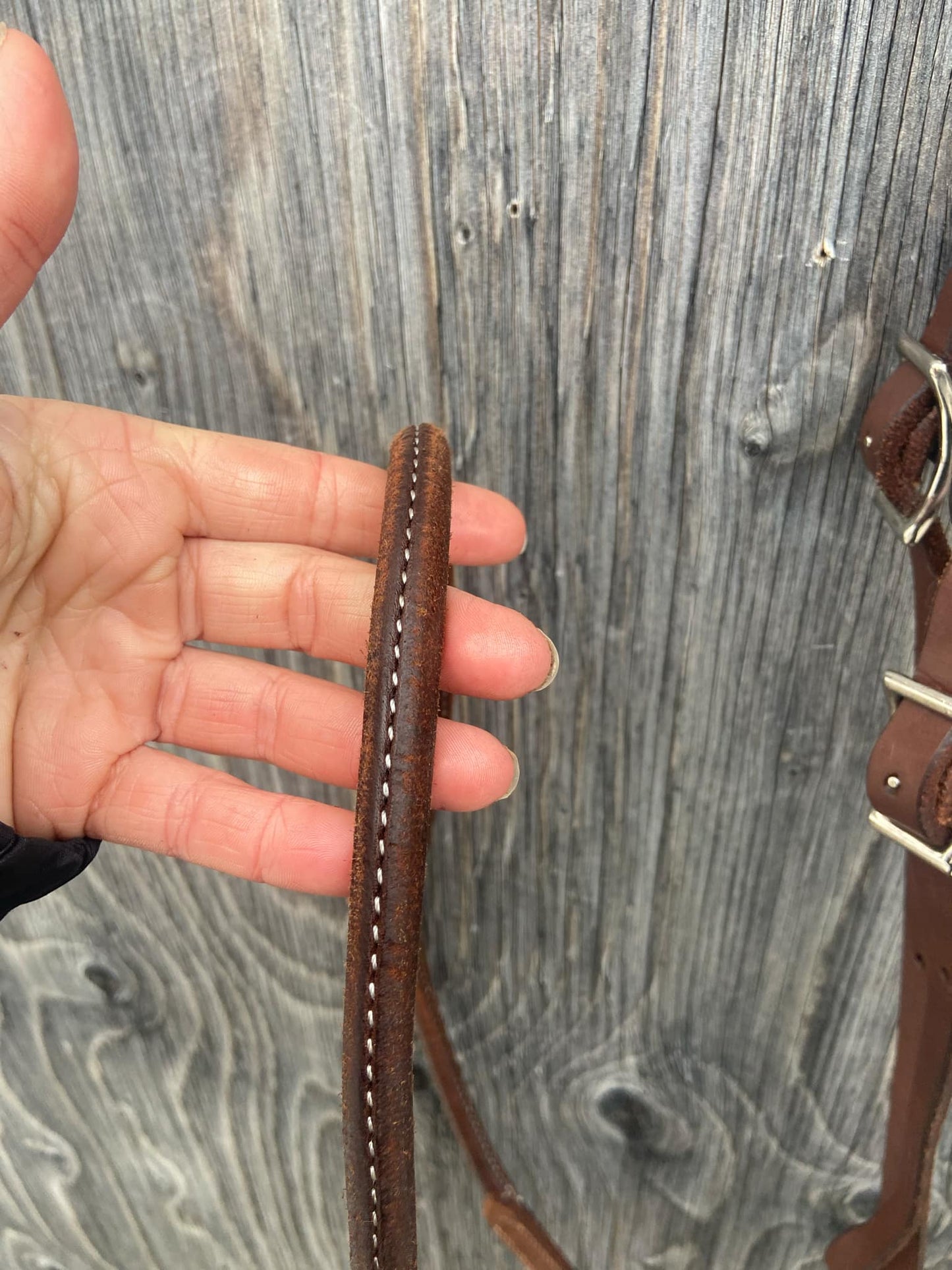 Rolled barrel reins