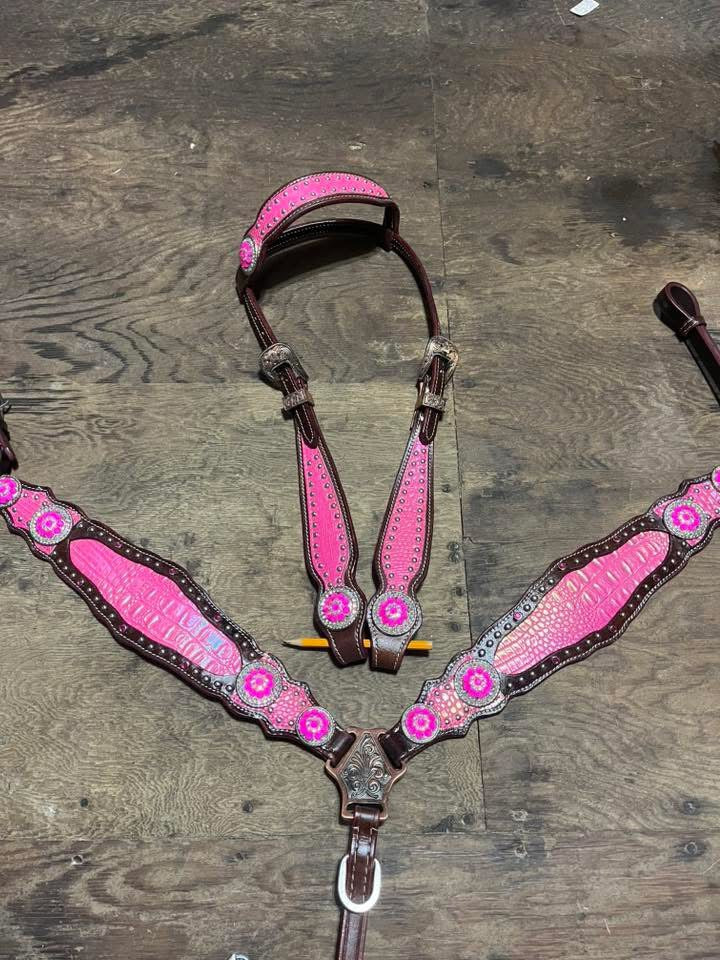 Pink one ear tack set