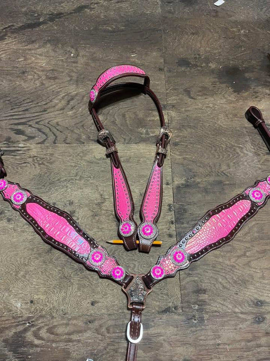 Pink one ear tack set