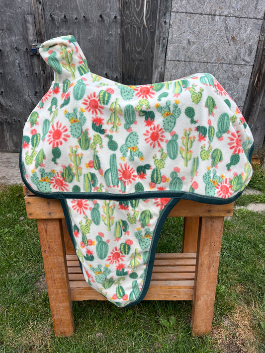 Cactus Western fleece full coverage saddle cover with fenders, horn, & stirrup pockets
