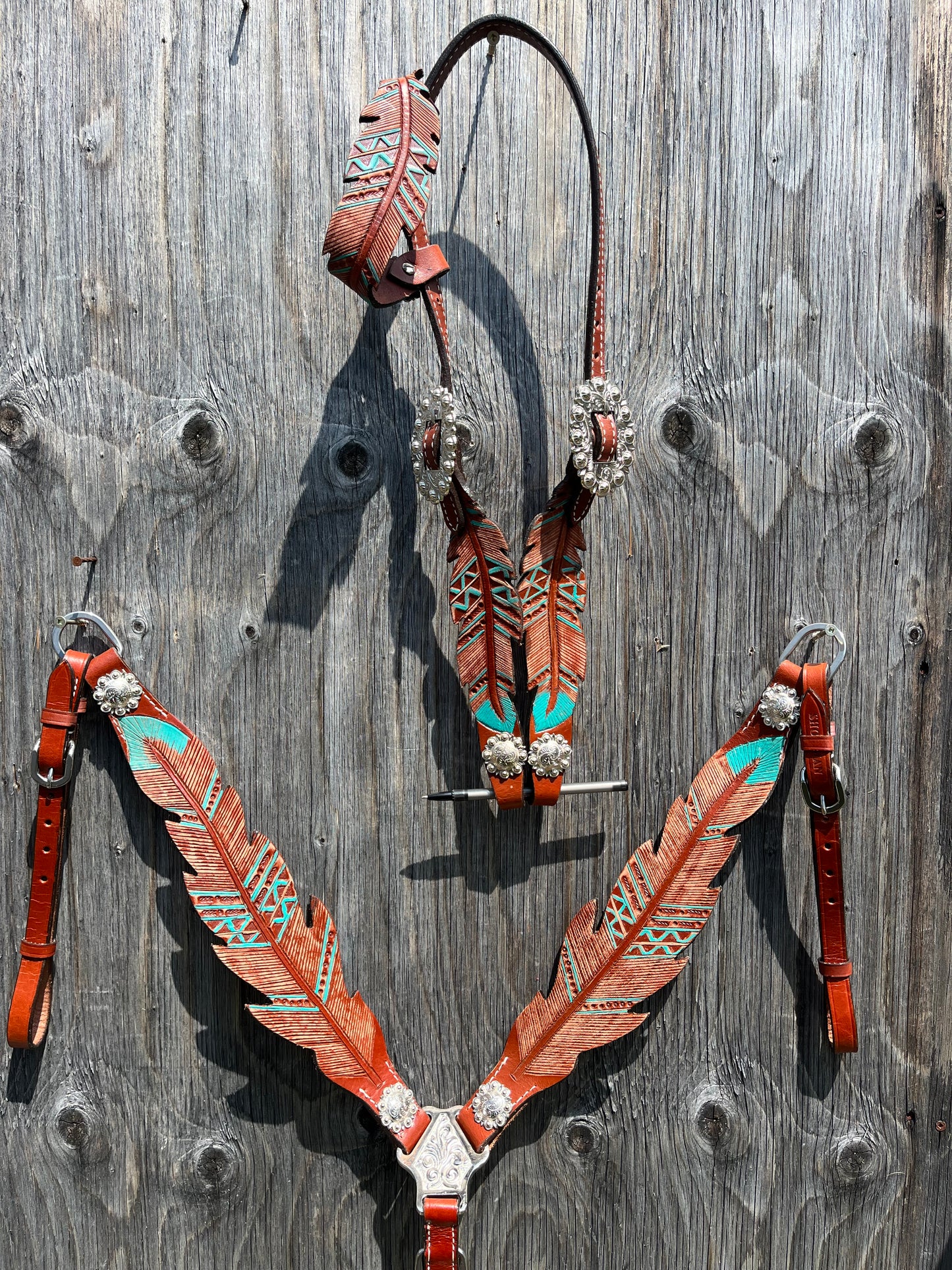 Teal feather tack set
