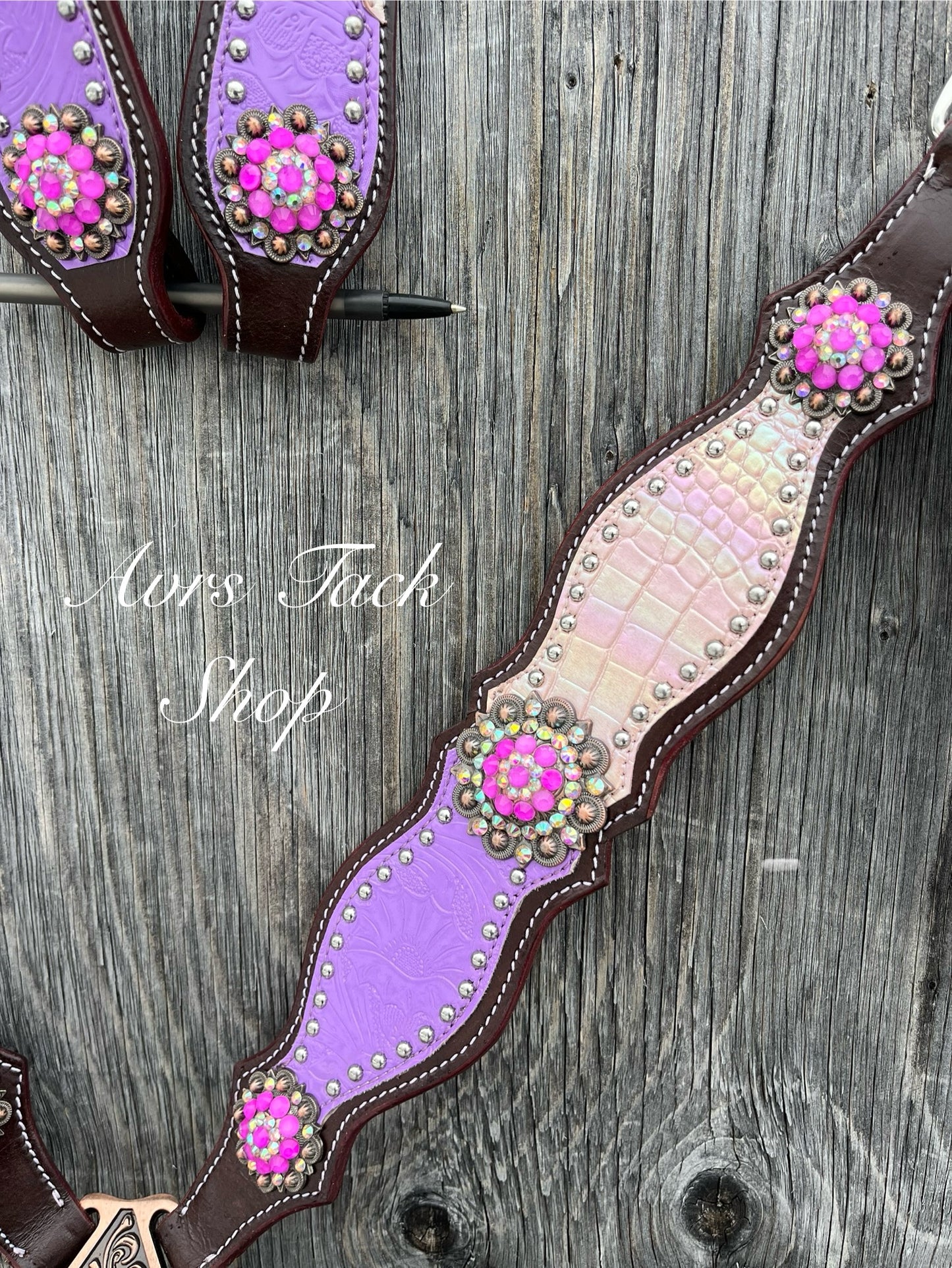 Purple pink one ear tack set