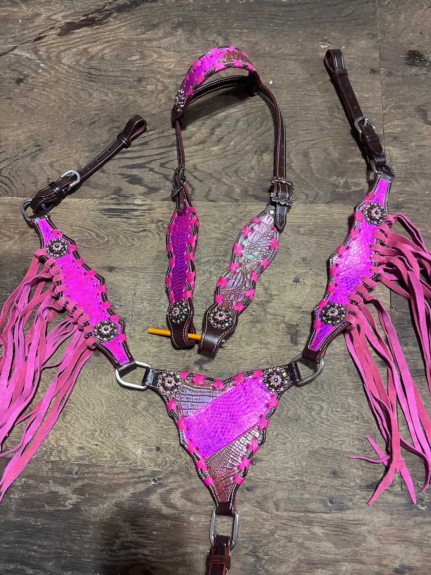 Pink metallic gladiator one ear tack set