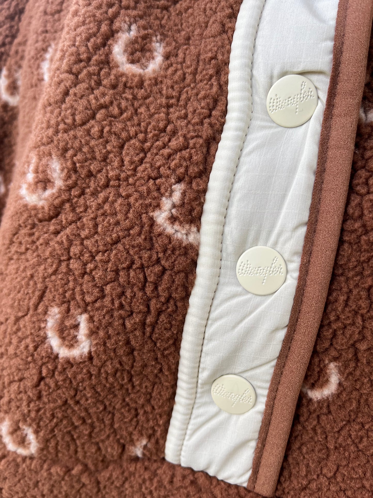 Wrangler chocolate horseshoe Sherpa