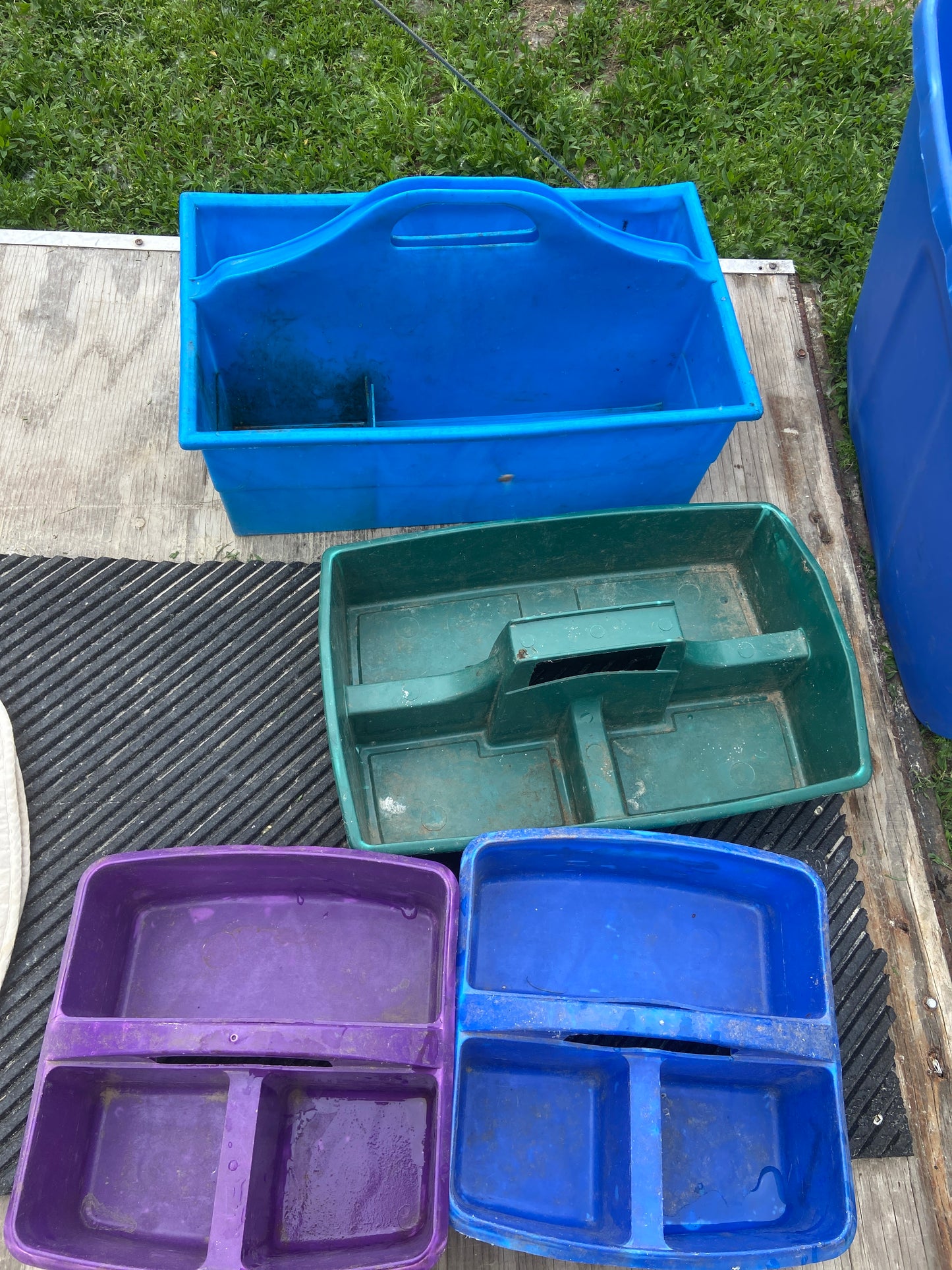 4 groom tote lot