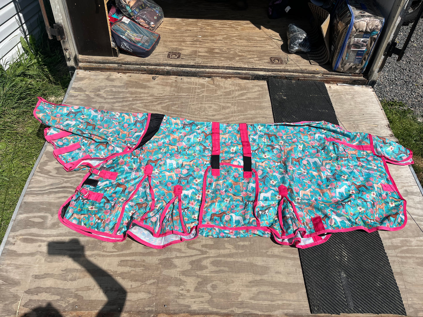 75” pony print flysheet with neck and belly