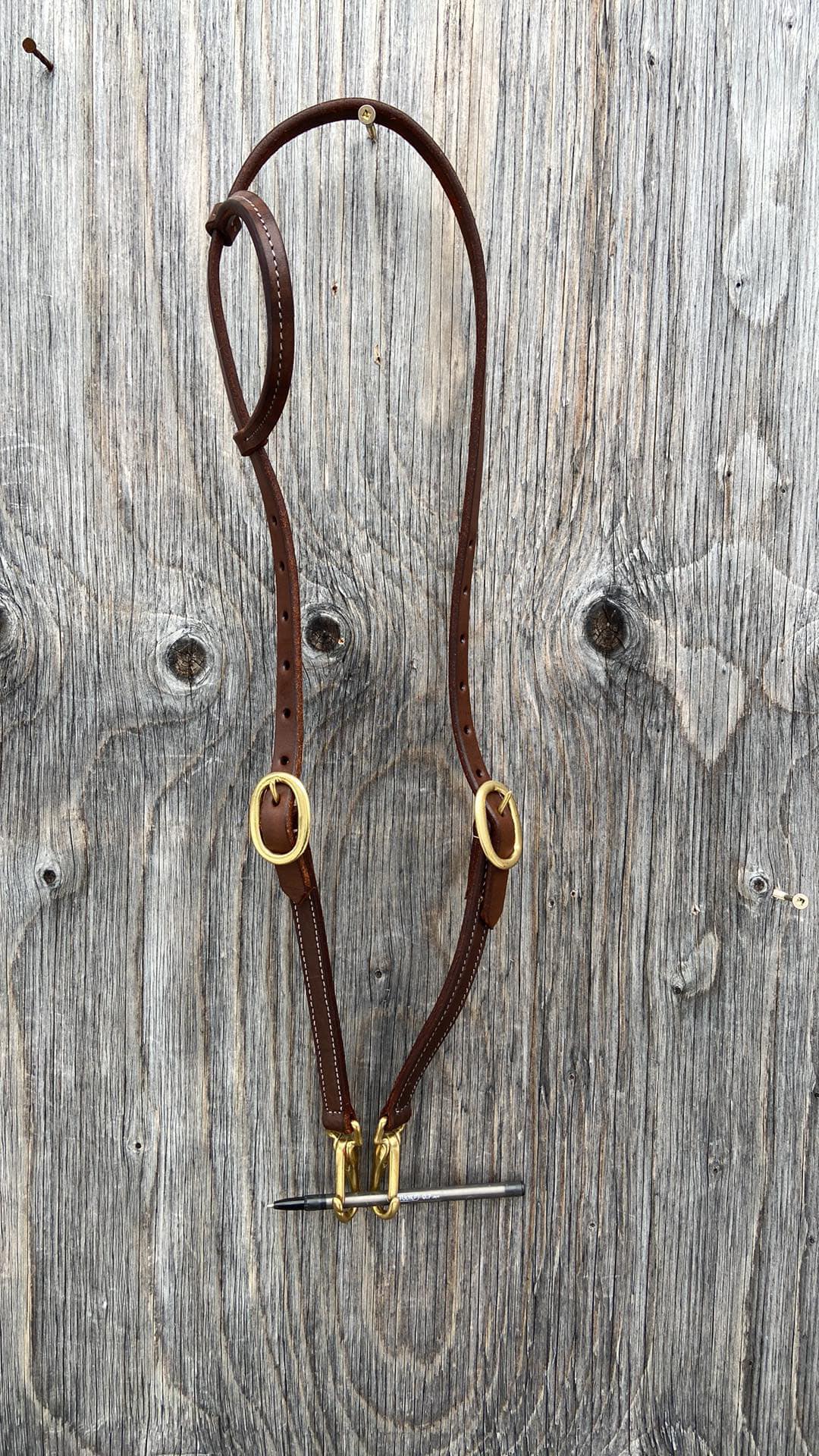 Soft & supple one ear quick change W snaps & brass hardware