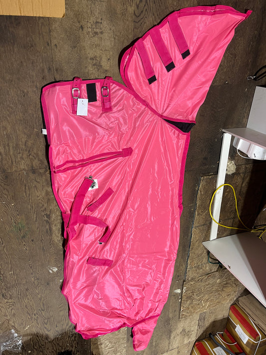 Pink flysheet with neck