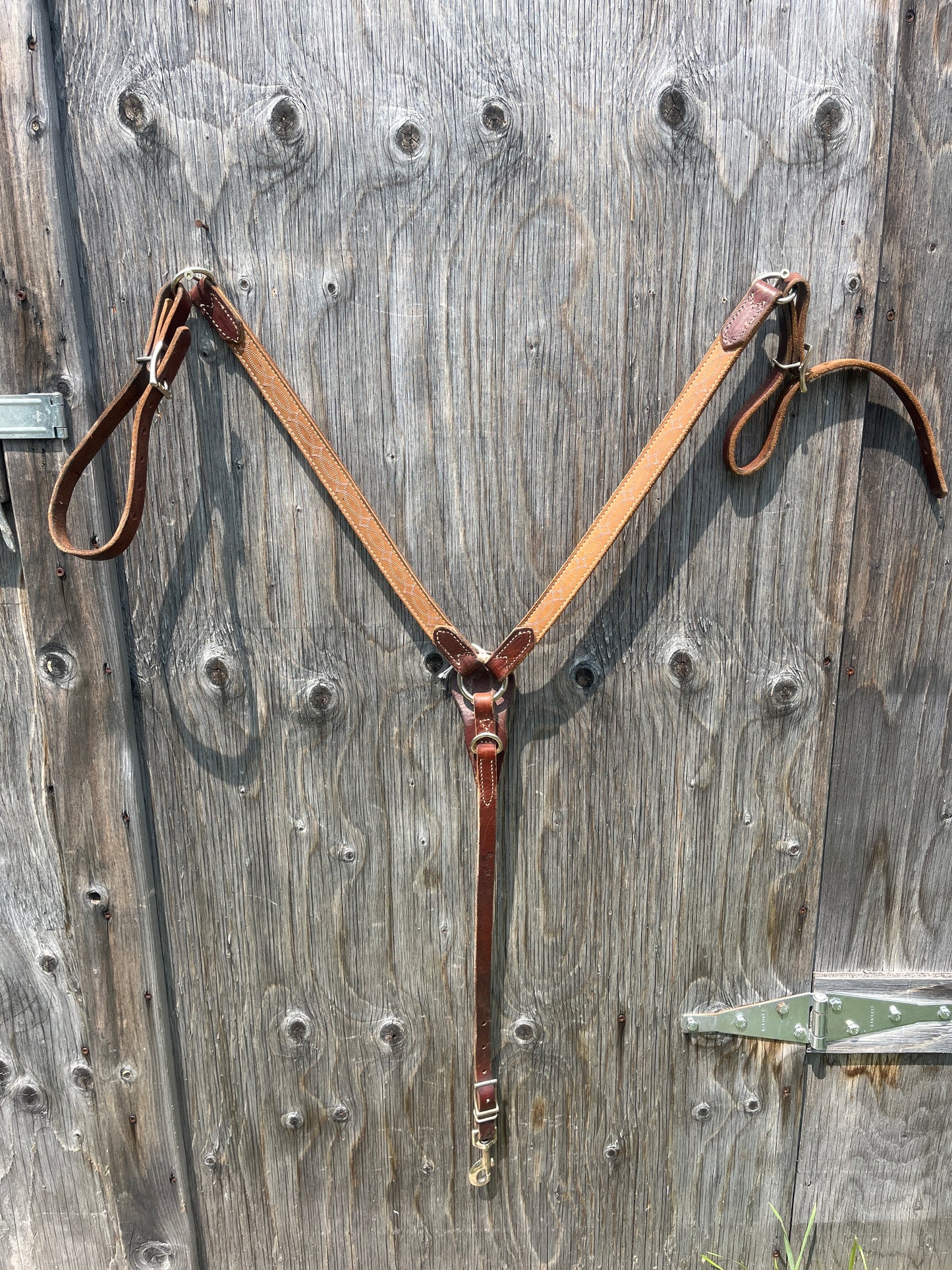 Weaver pink stitching breastplate