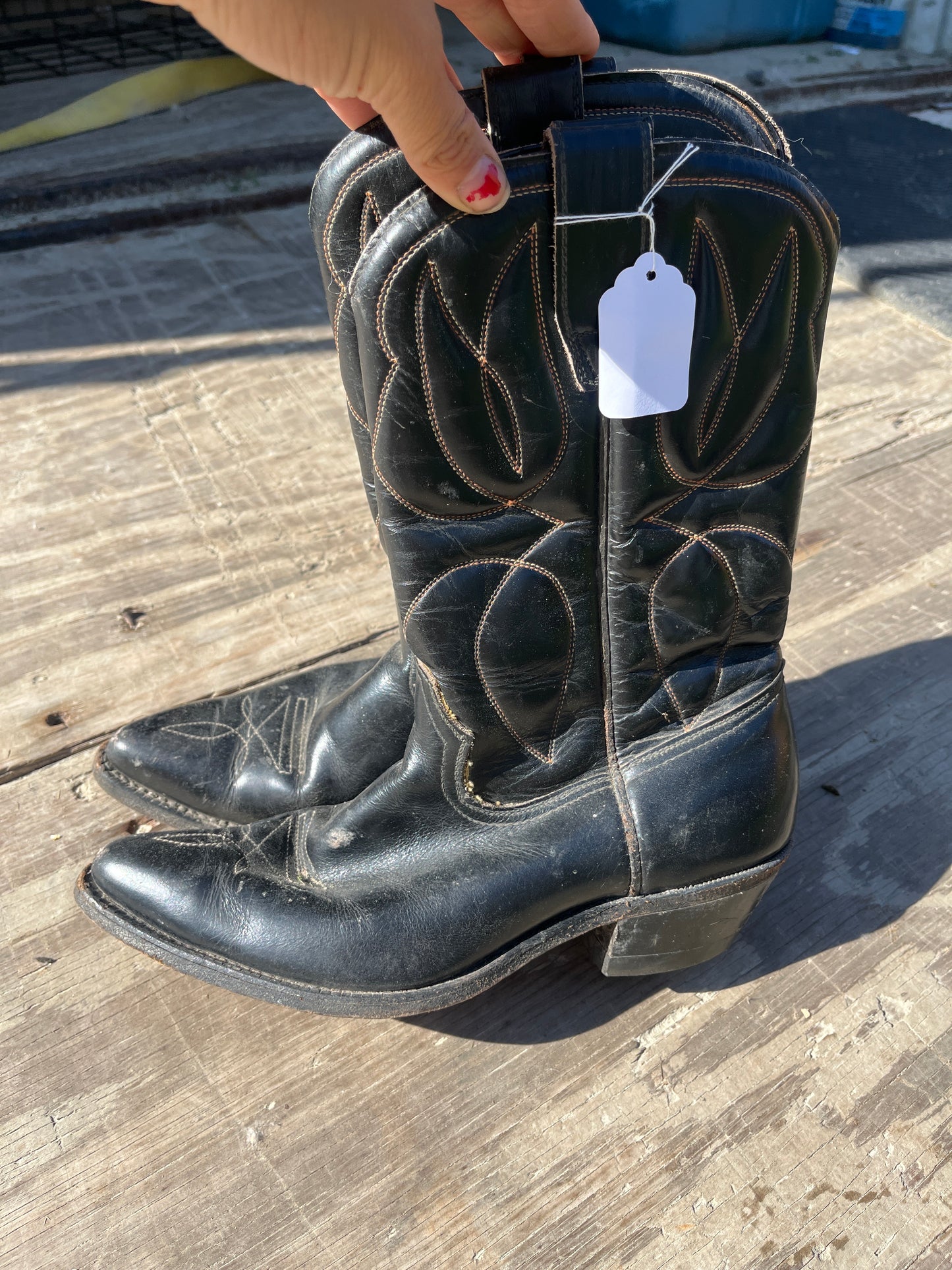 Black cowboy boots women’s 8 used