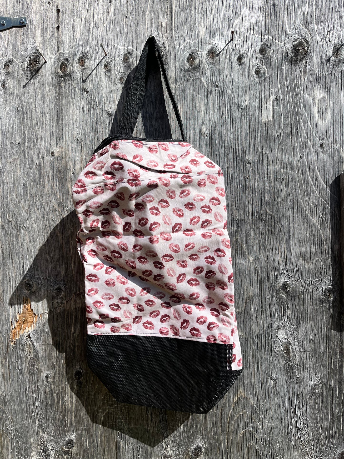 Kiss & tell Multi use tote bag