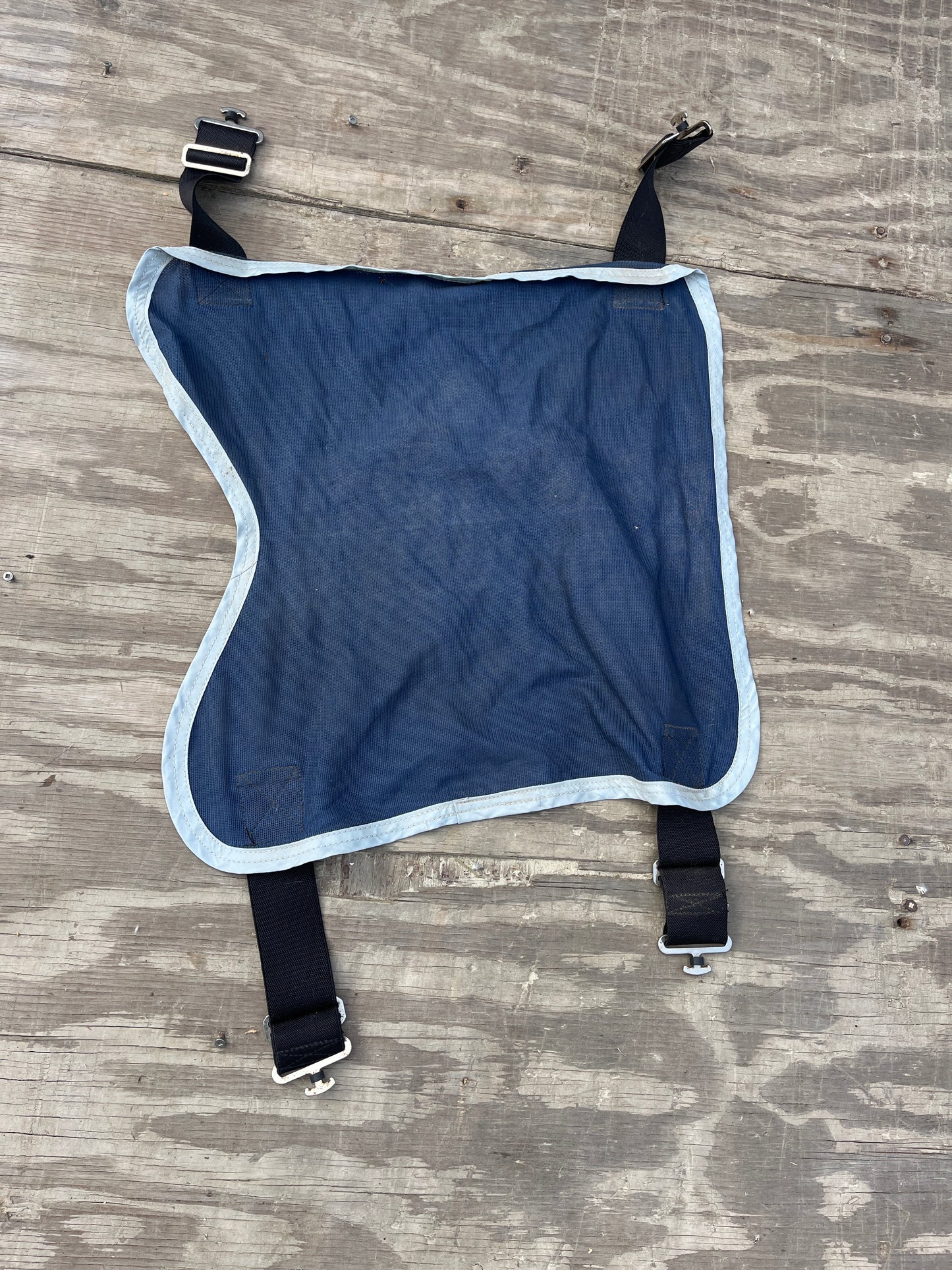 75 flysheet with belly band. Tears in shoulder