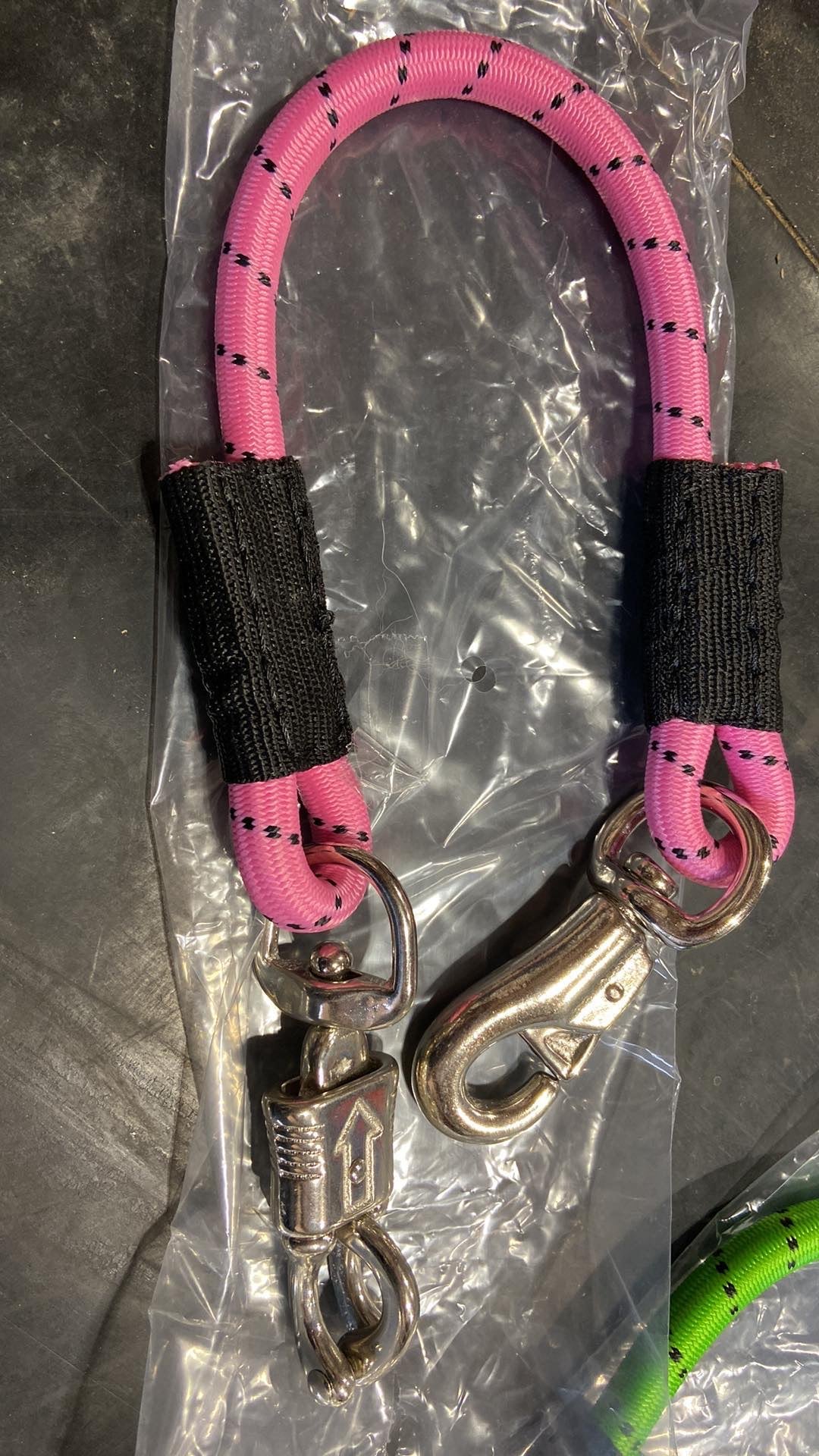 Bungee trailer ties with quick release snap