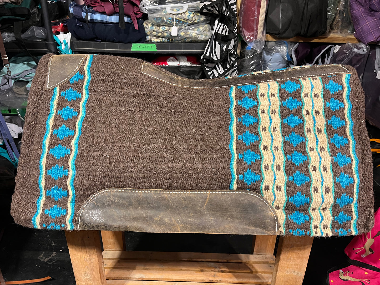 Wool top saddle pad