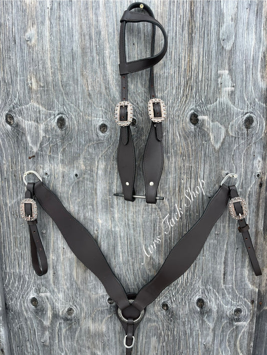 Plain one ear brown leather tack set