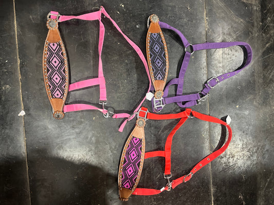 Cob bronc halters