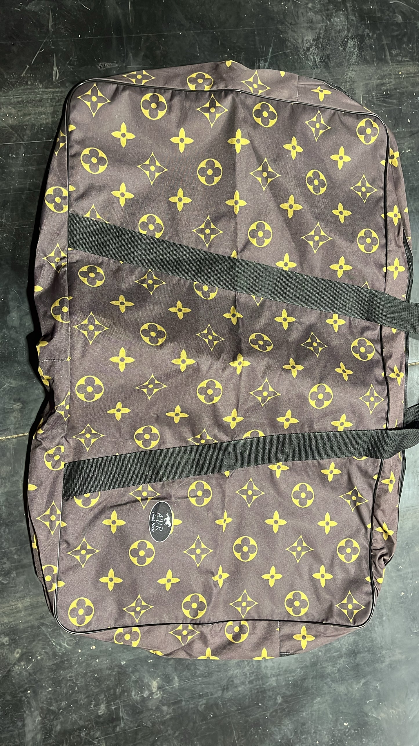 Designer brown western saddle pad carry case