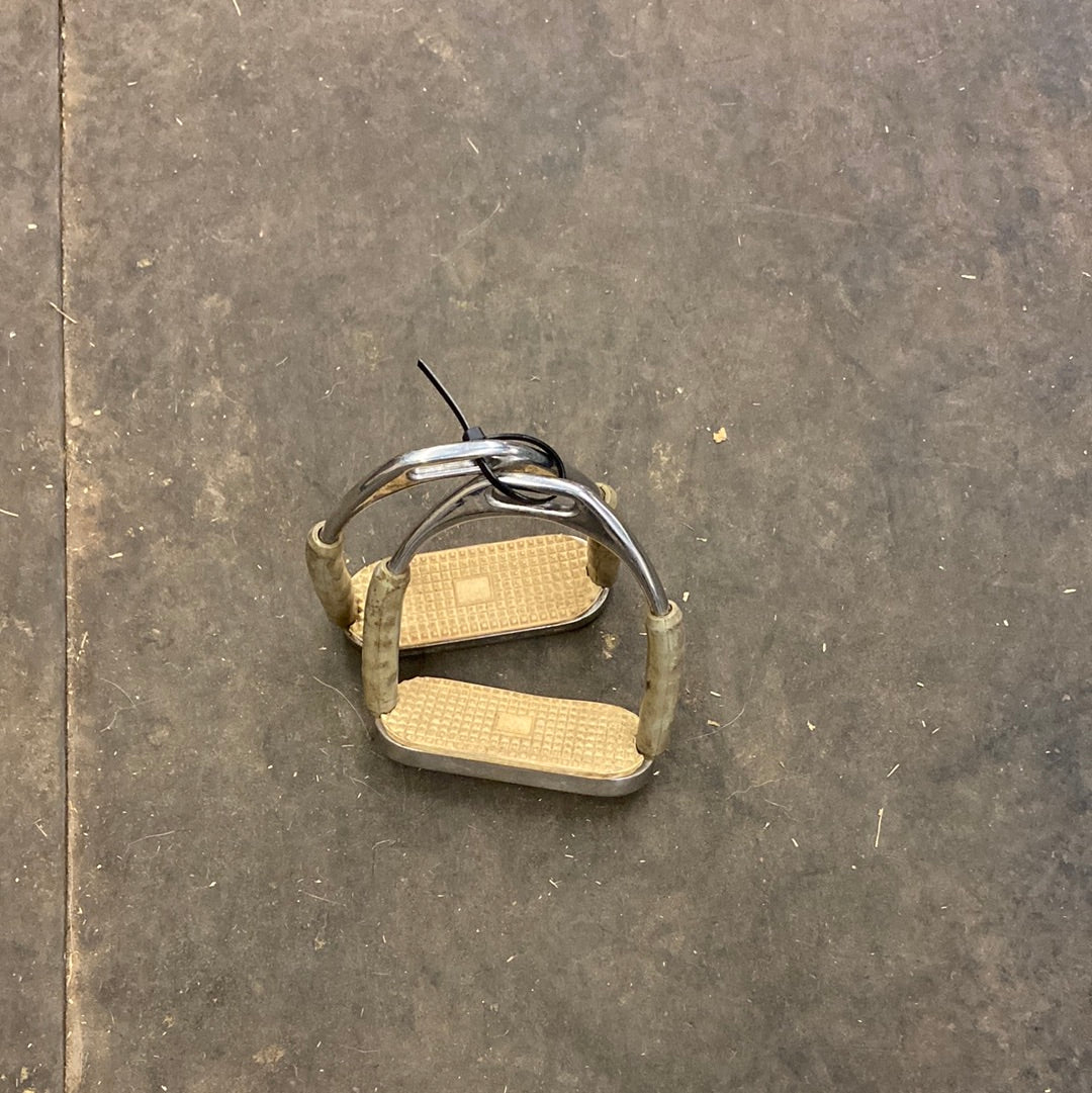 Jointed stirrups