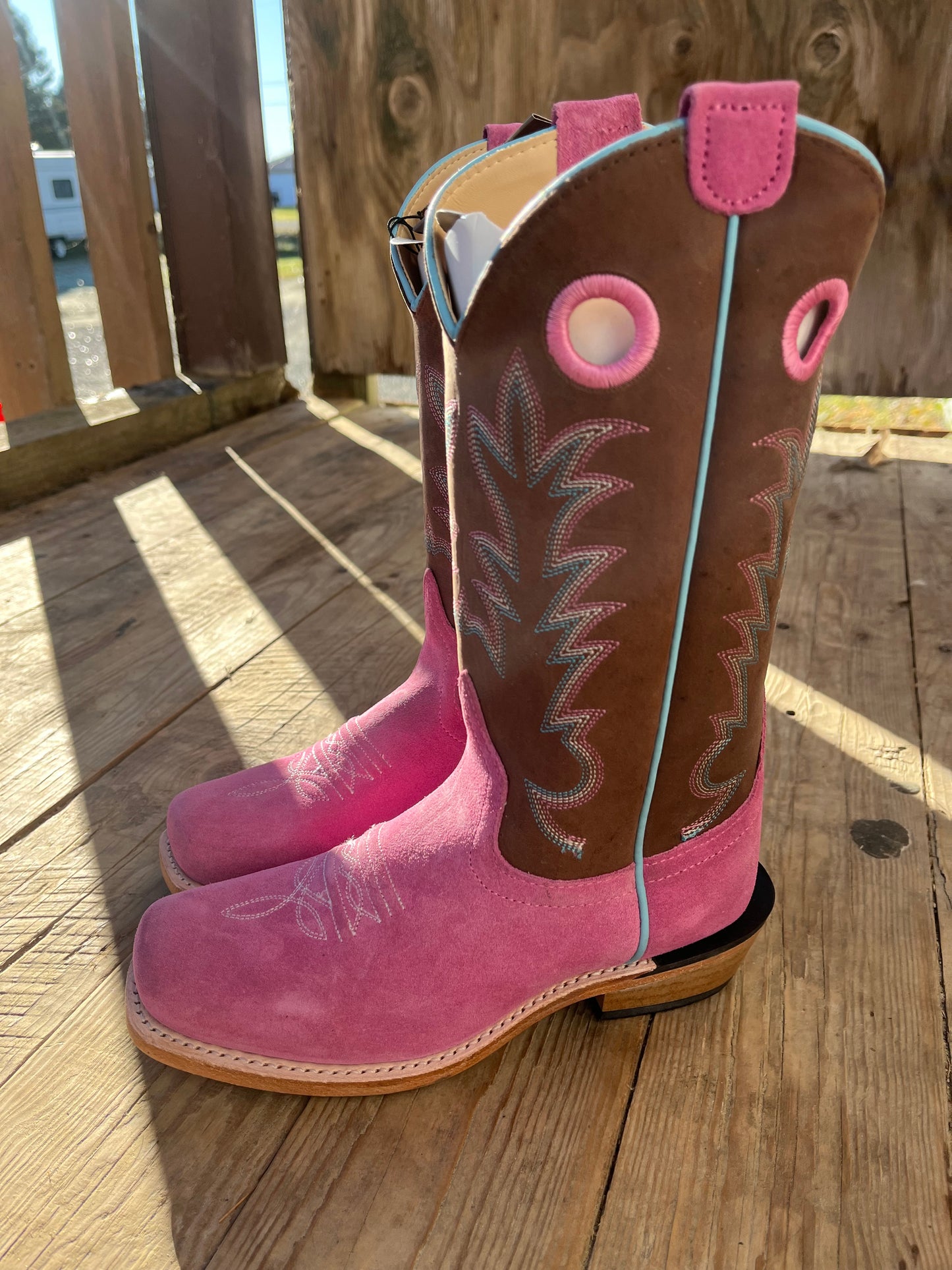 Pink girls cowboy boots