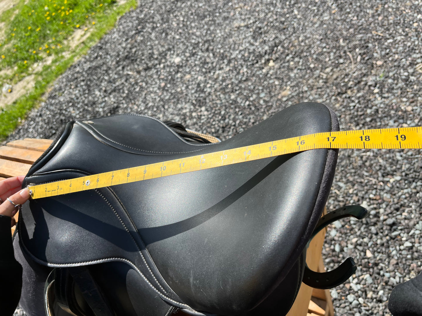 17” S HDR club saddle