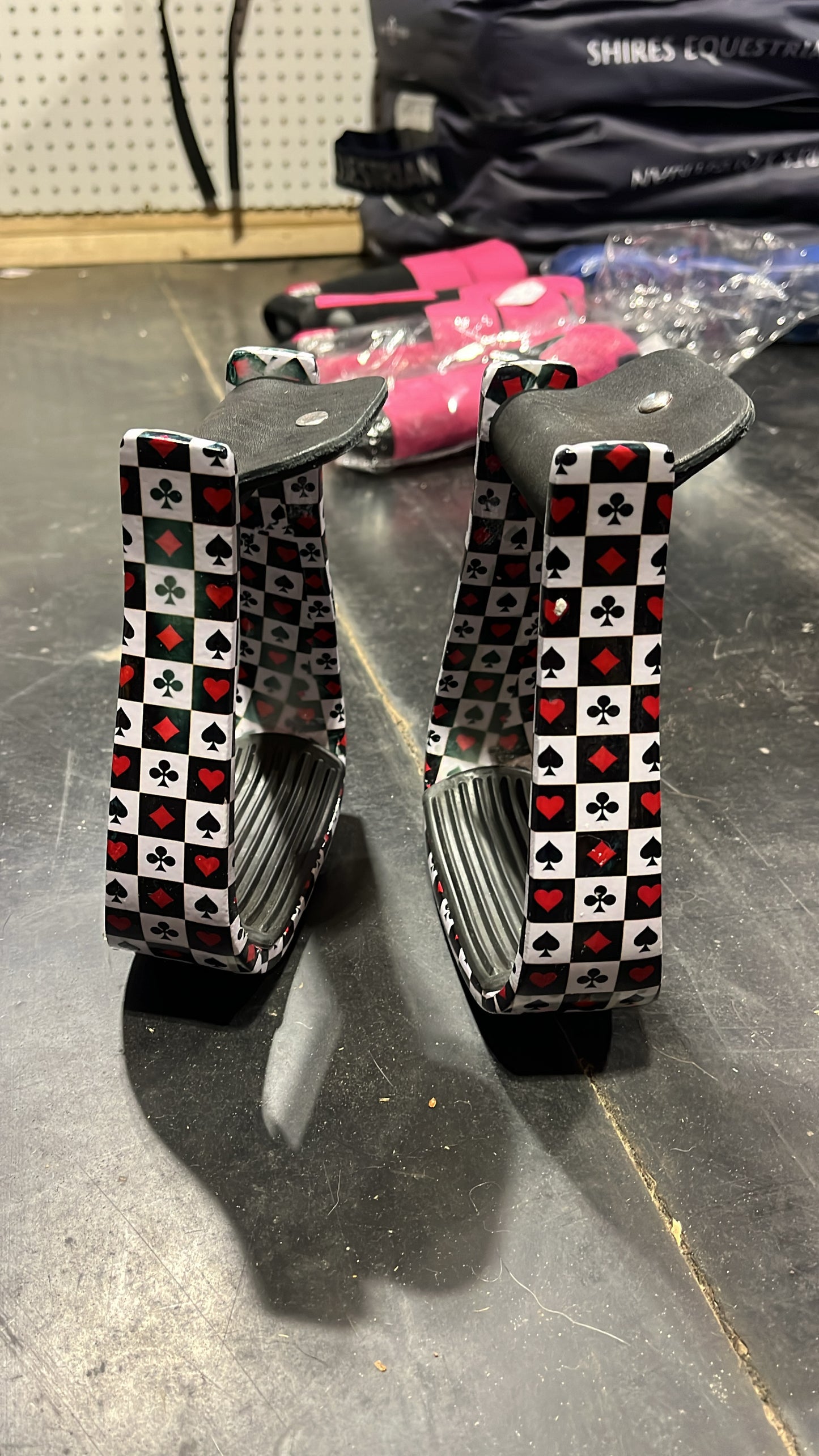 Gambler print barrel stirrups