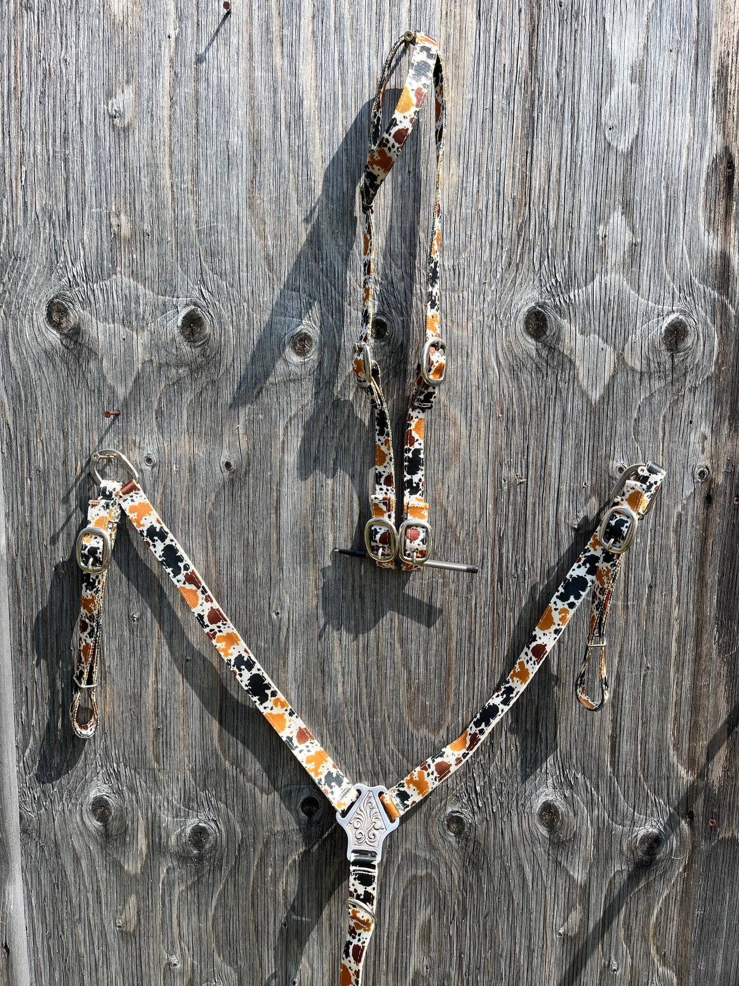 Cowprint nylon tack set