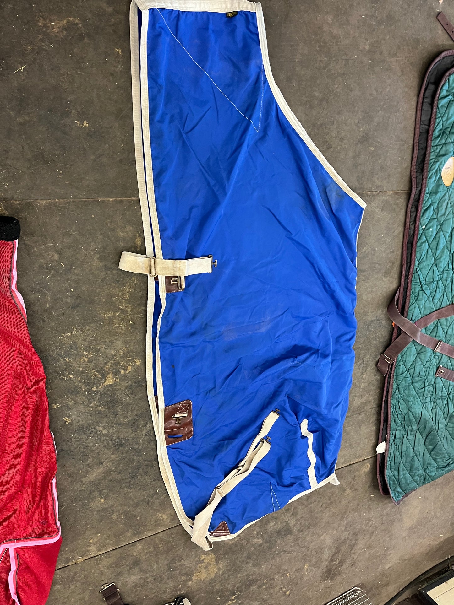 80” big d over the head nylon stable sheet