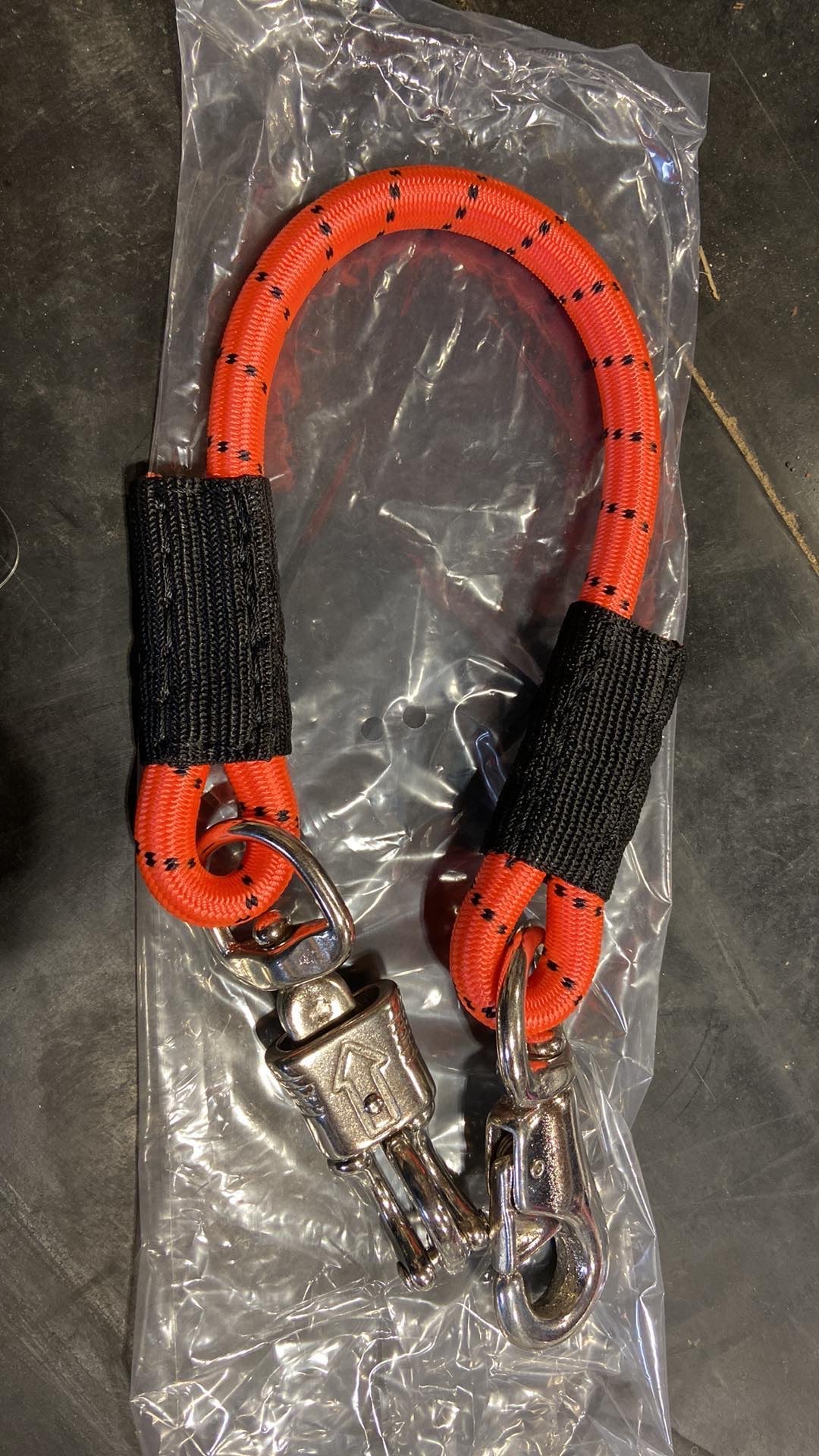 Bungee trailer ties with quick release snap