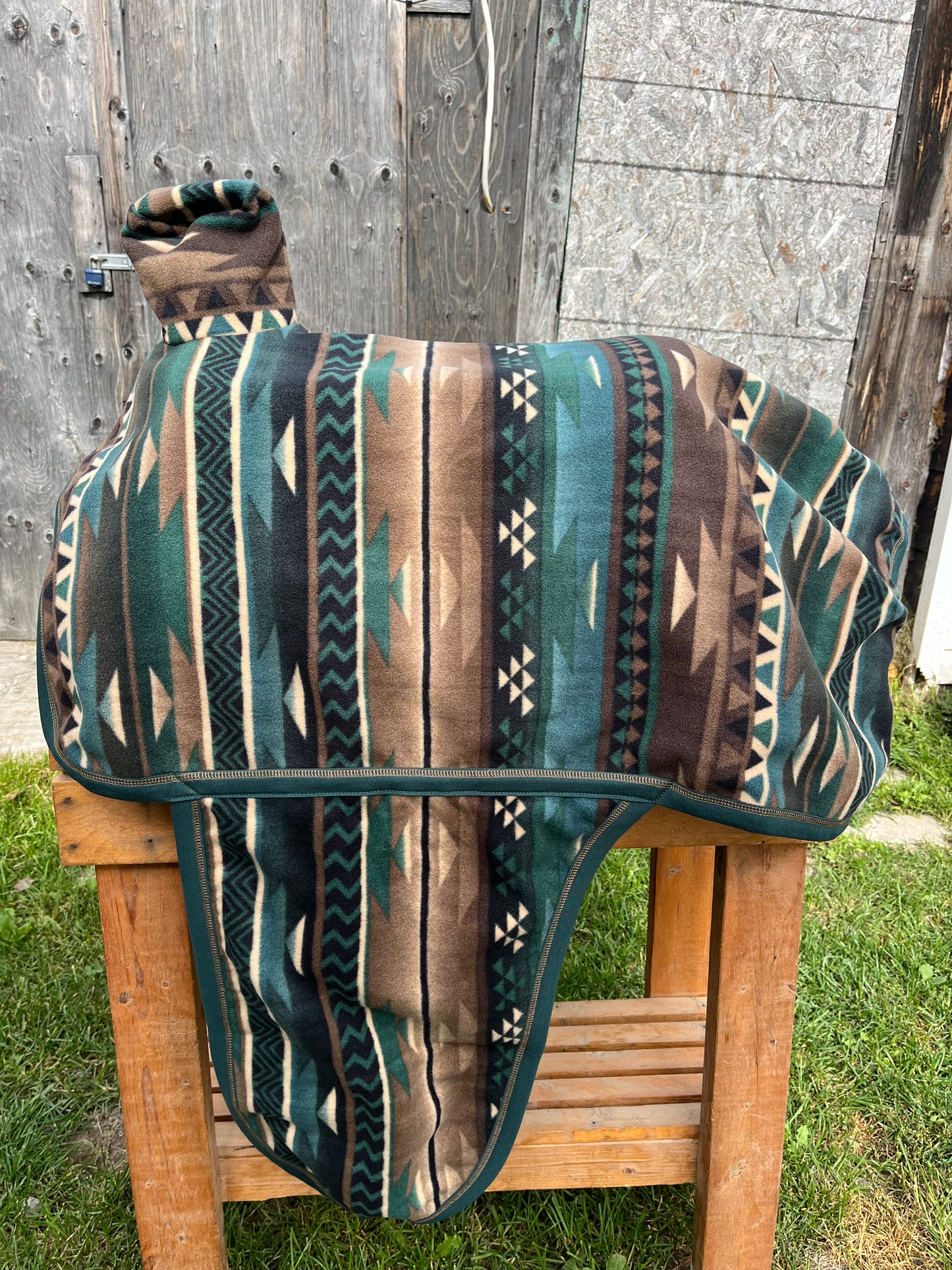 Navajo Western fleece full coverage saddle cover with fenders, horn, & stirrup pockets (Copy)