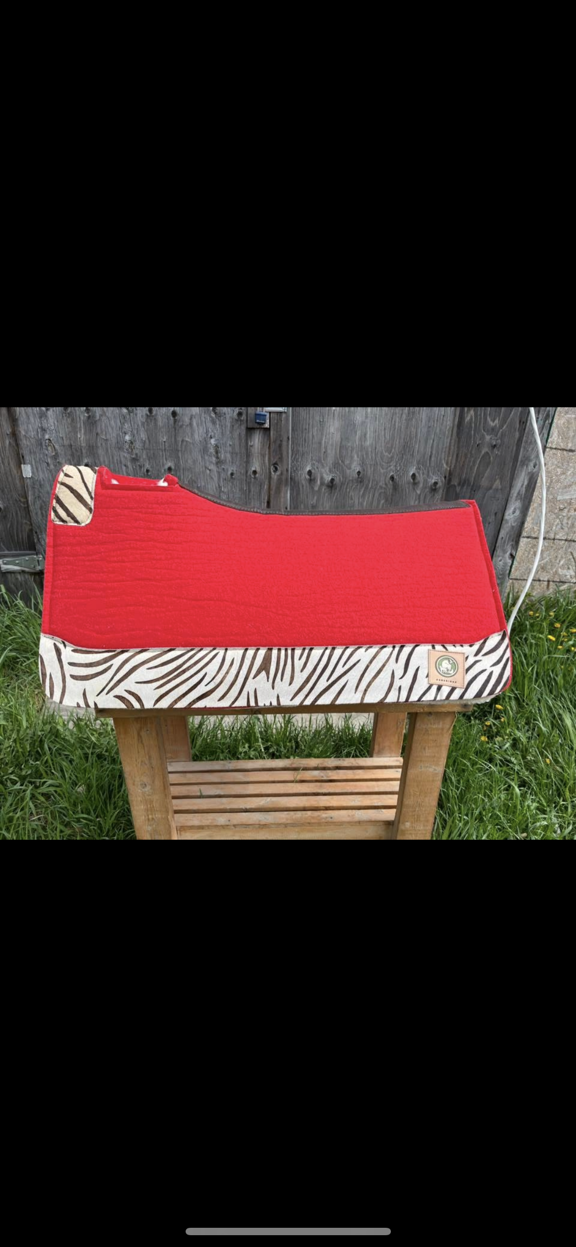 Red zebra print wool pad