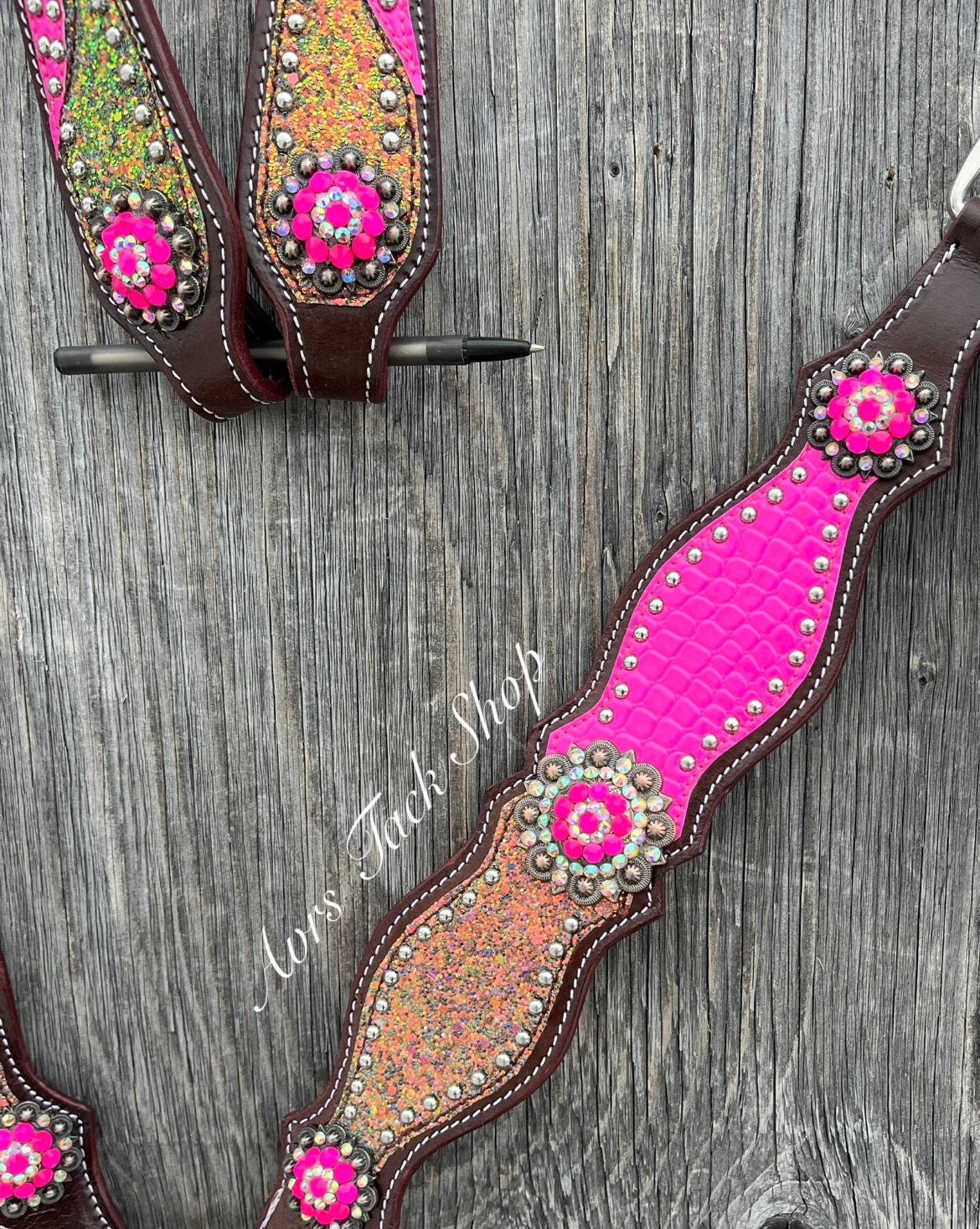 Pink glitter tack set