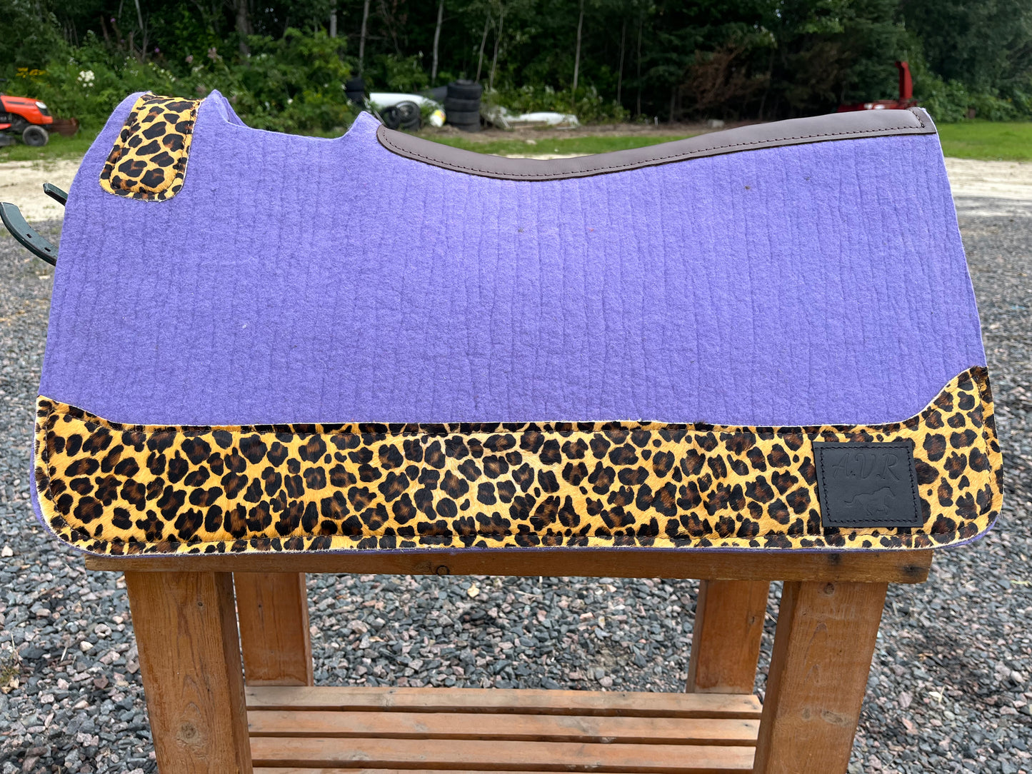 Lavender Cheetah 30x 3/4