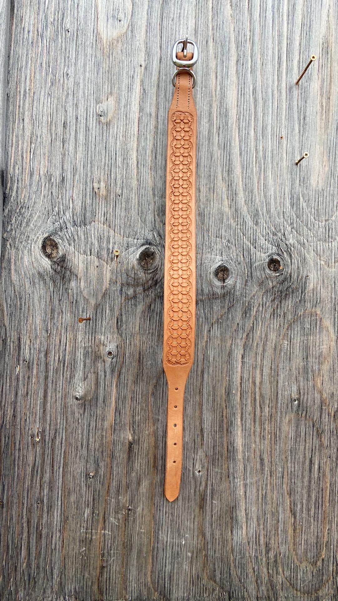 Tooled dog collar measures 24.5” total length