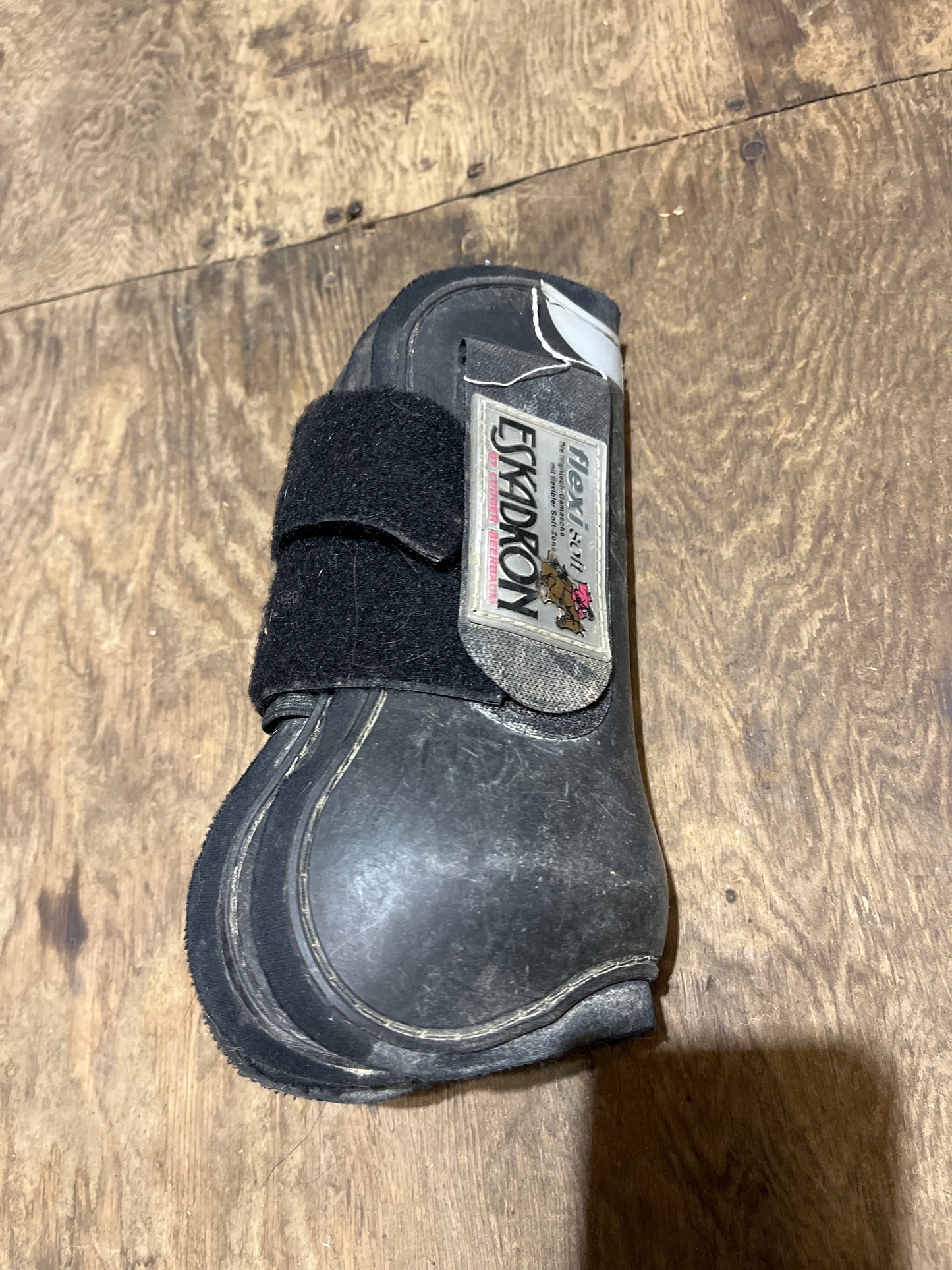 Eskadron open front boots