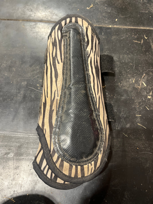 Large zebra splint boots