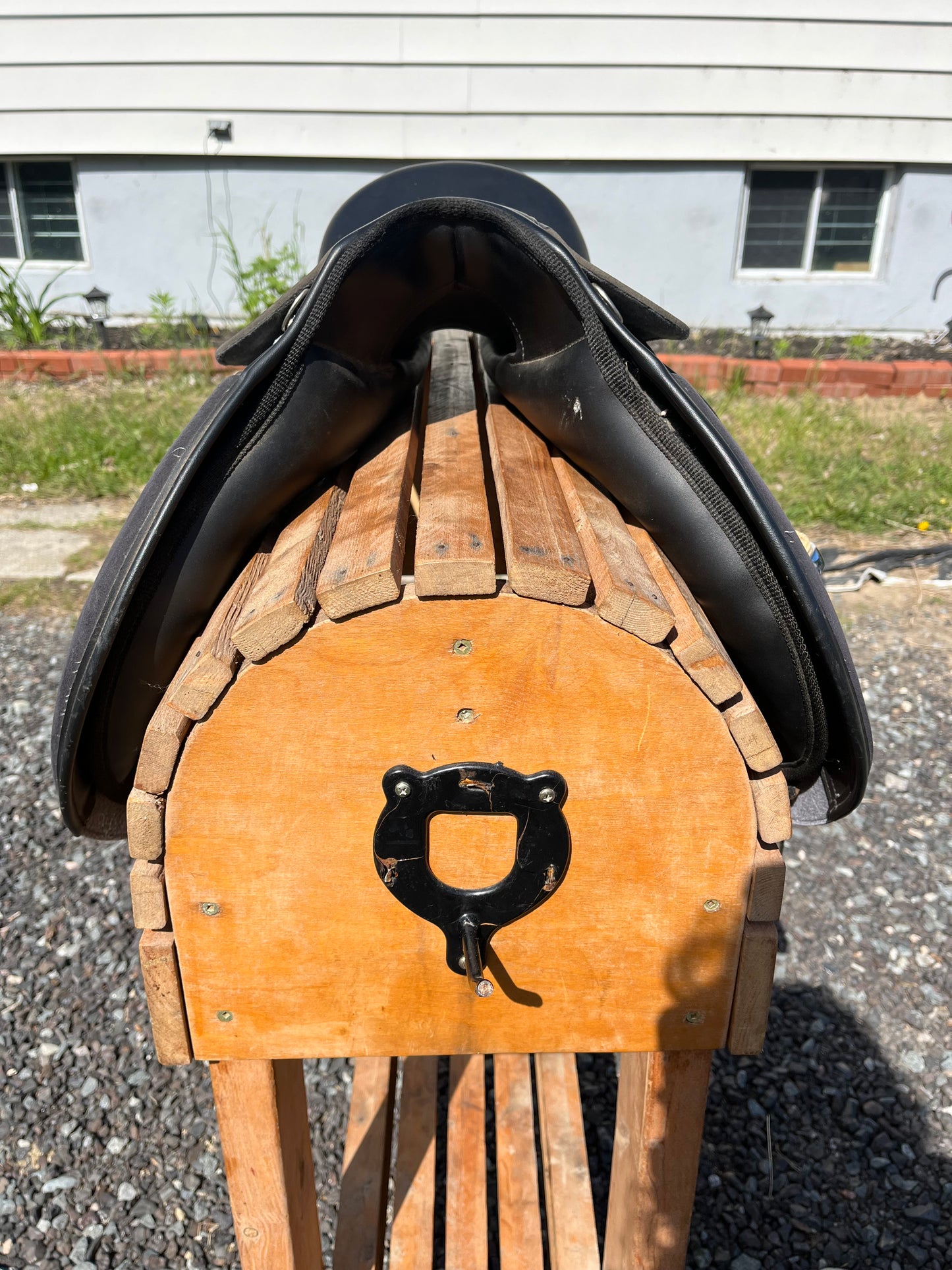 17” S HDR club saddle