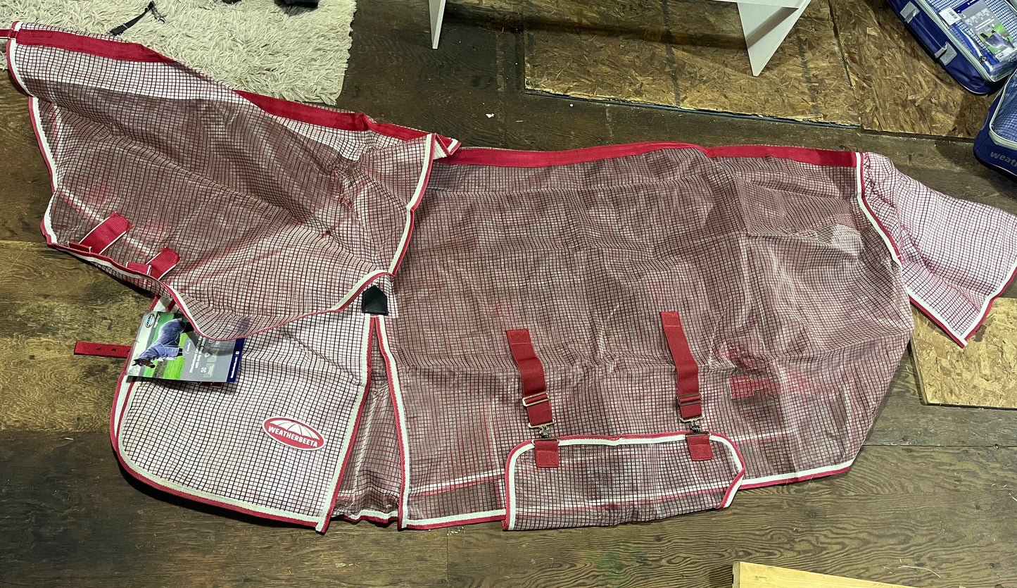 69” Weatherbeeta flysheet with neck and belly guard new