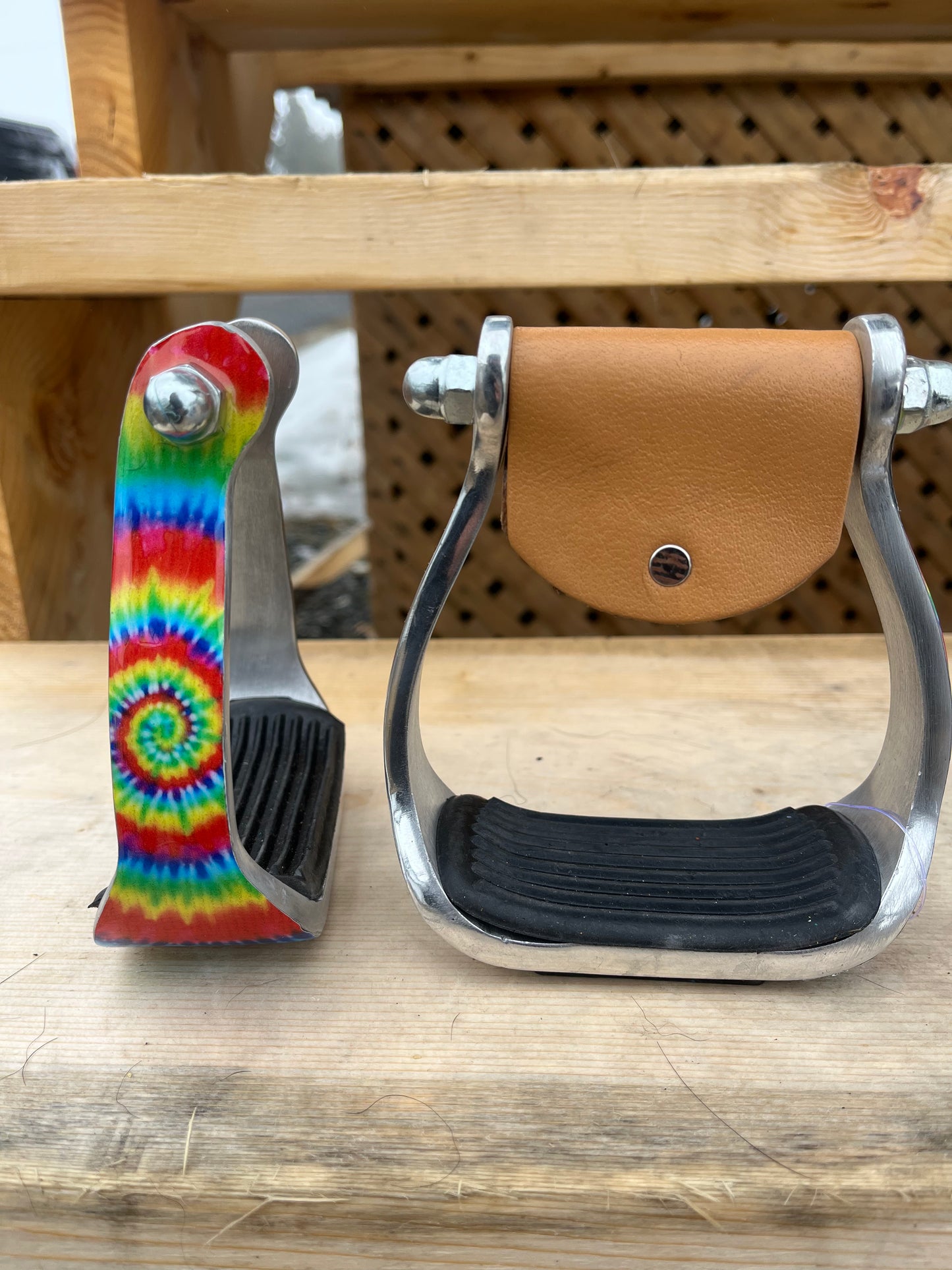 Youth barrel stirrups