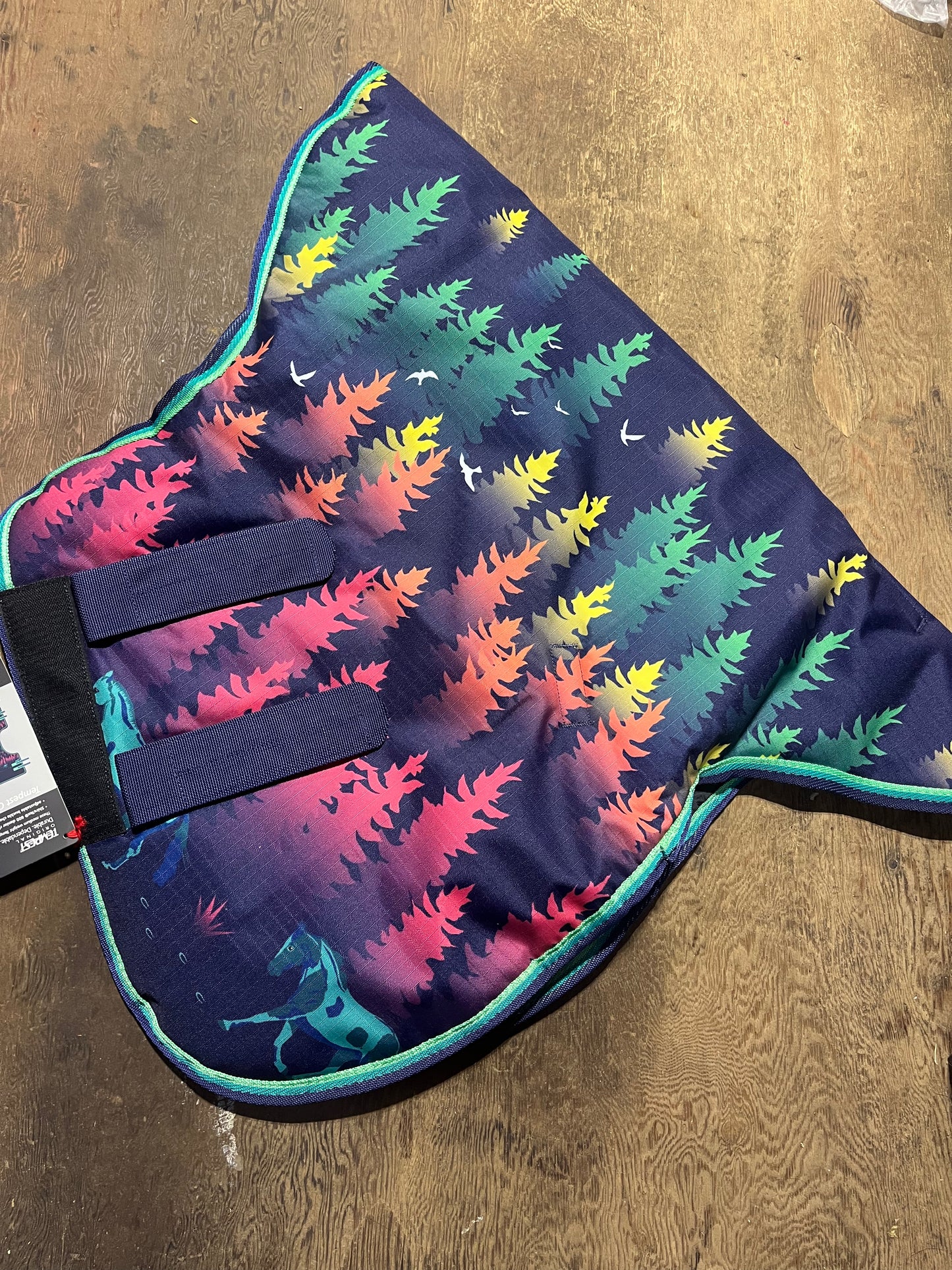 Large beautiful horse print 200g hood