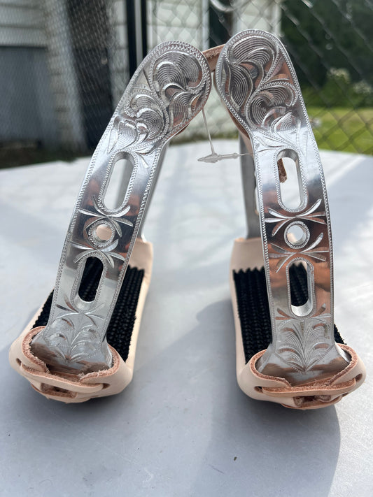 Engraved aluminum barrel stirrups