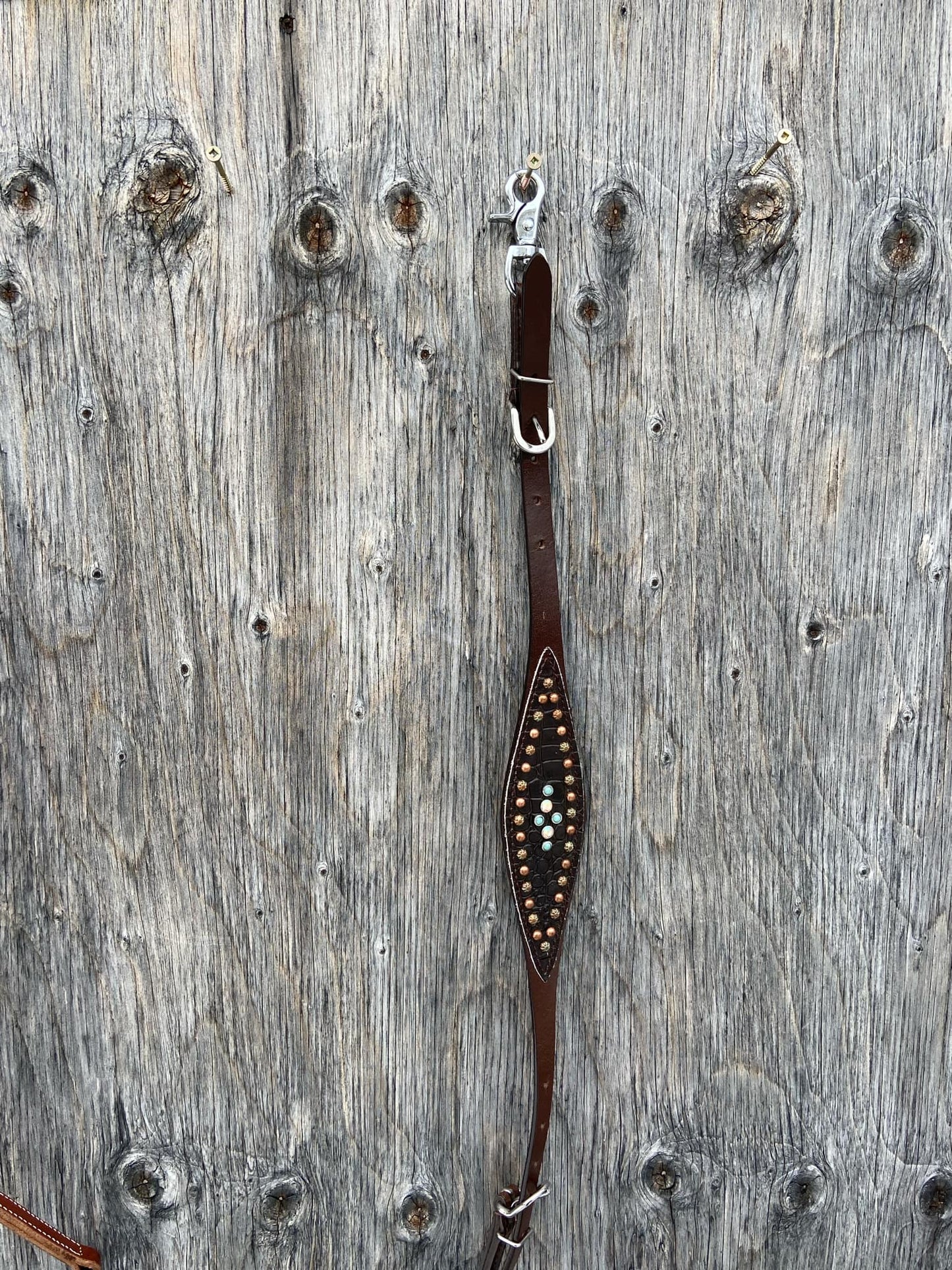 Spotted wither strap