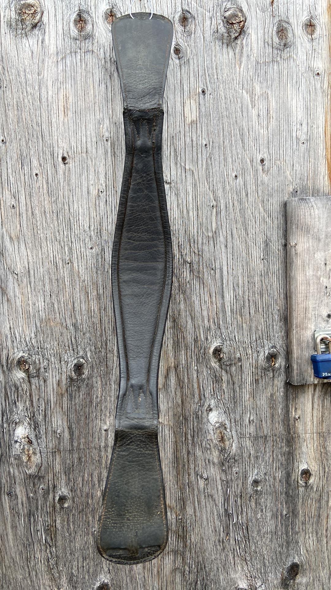 28” black schleese leather girth