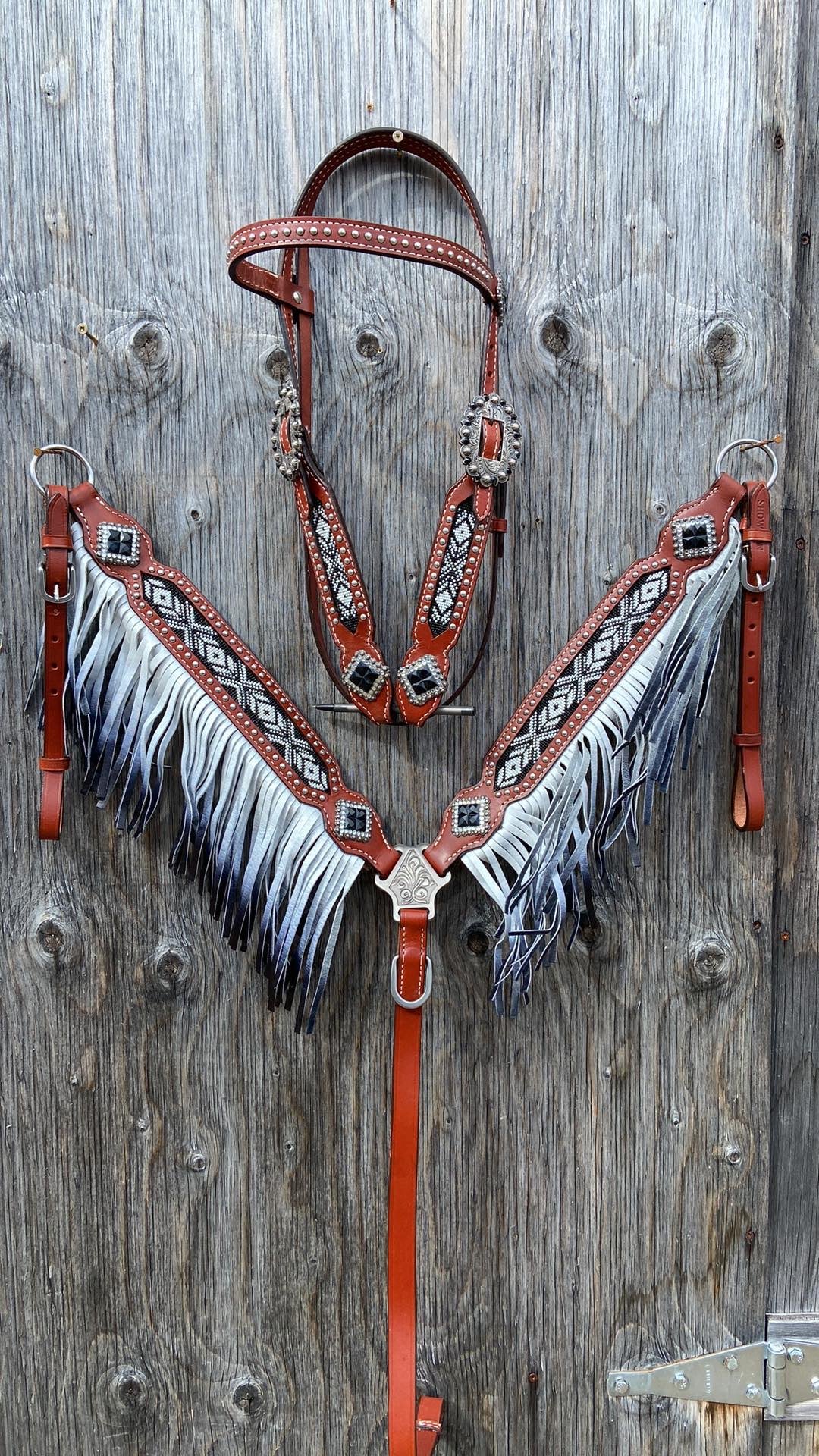 Black and white beaded tack set