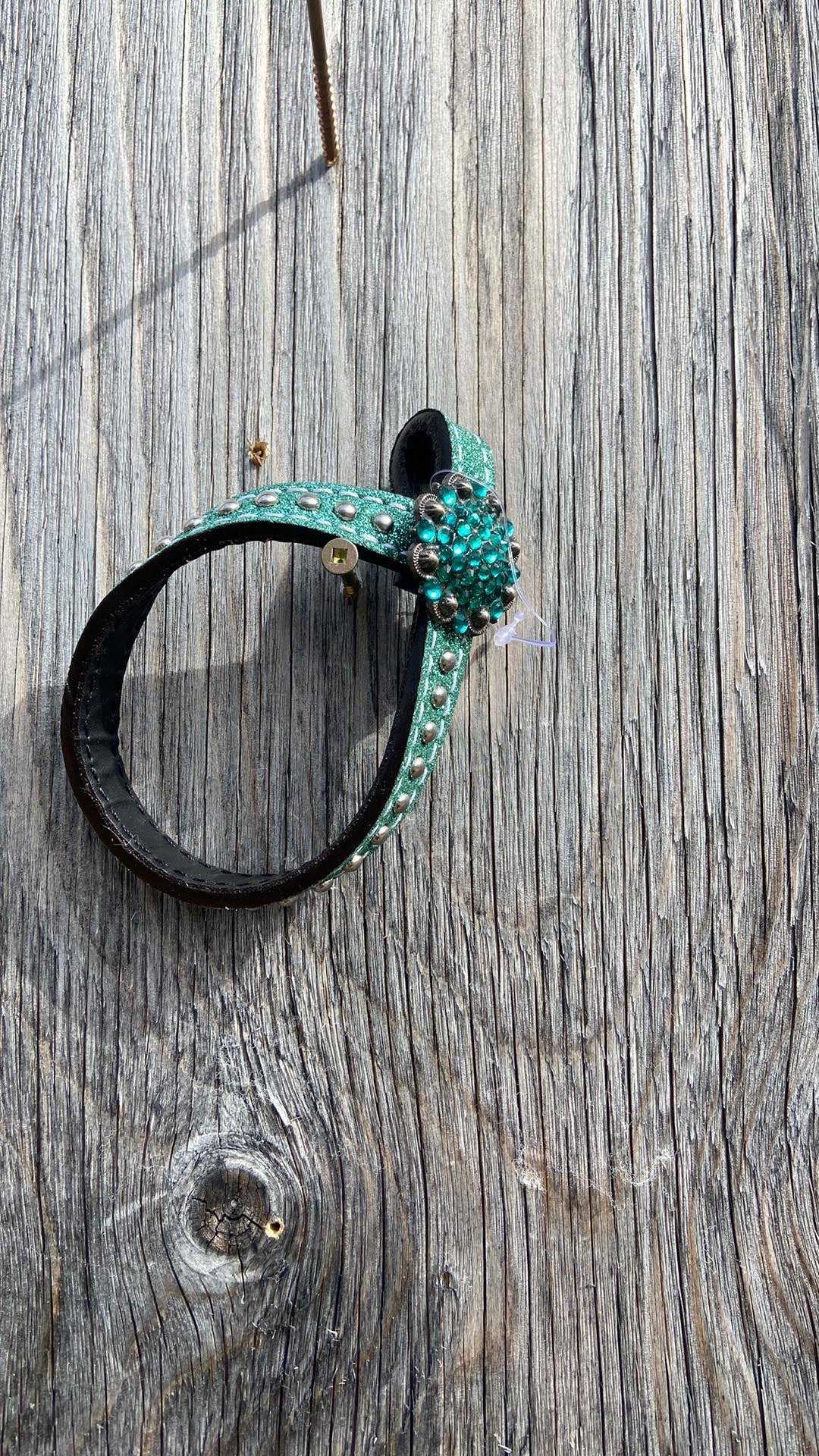 Glitter tie down keepers