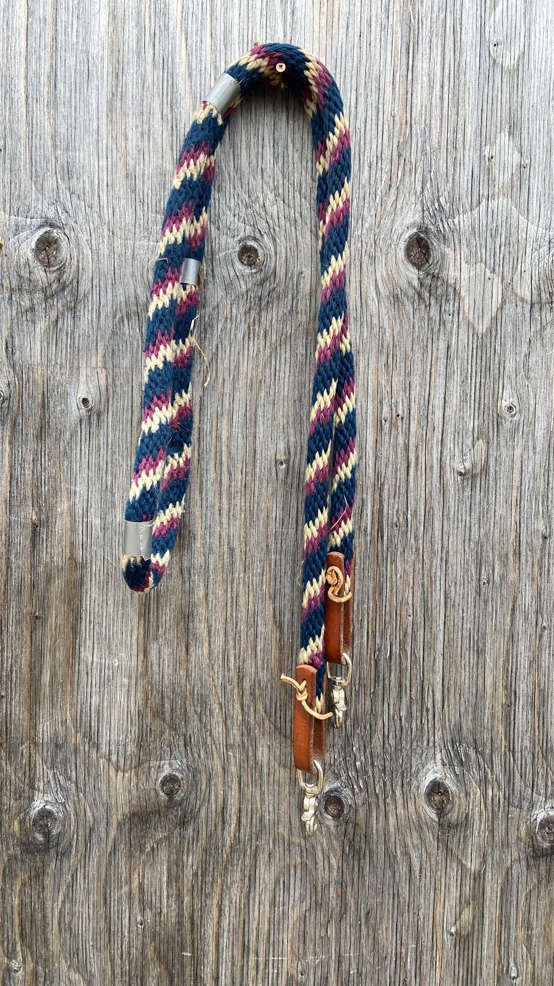 Weaver barrel reins with snaps
