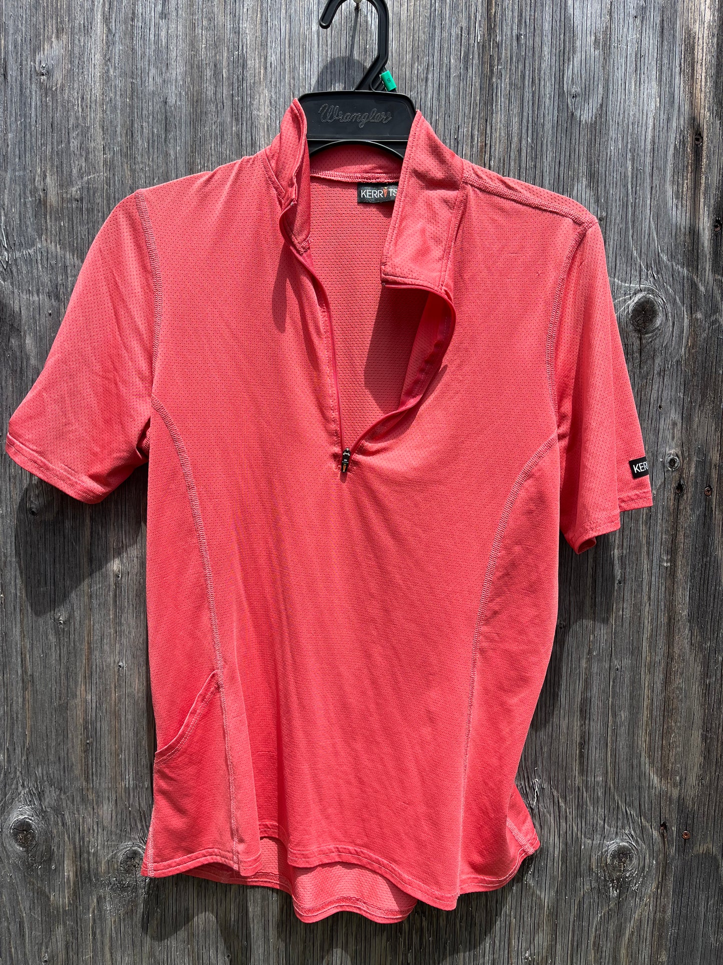 Kerrits medium tee