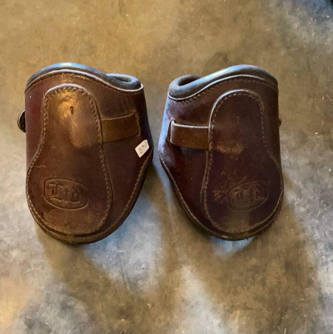 Beval Leather Hind Boots.