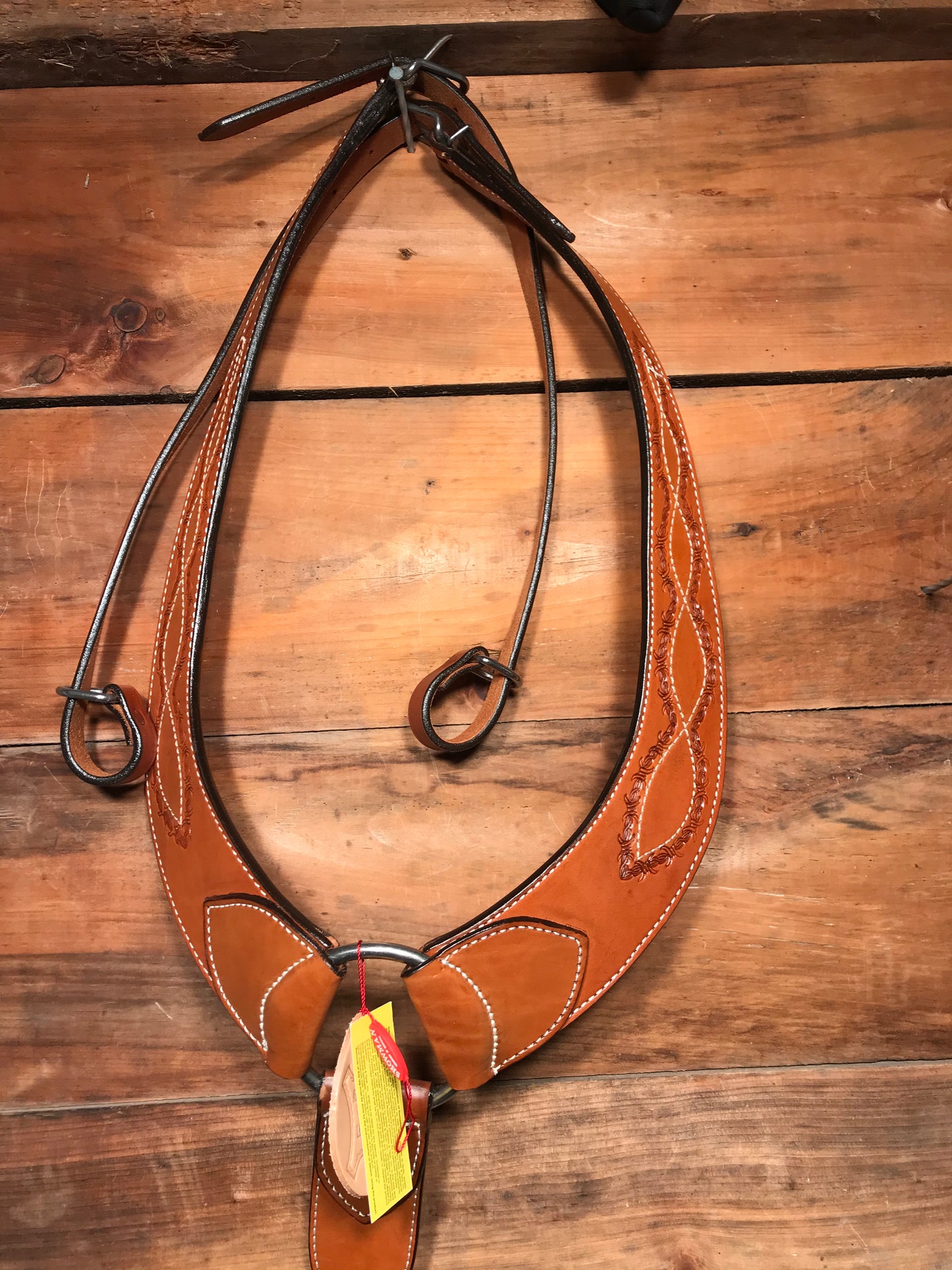 Barb wire pulling collar
