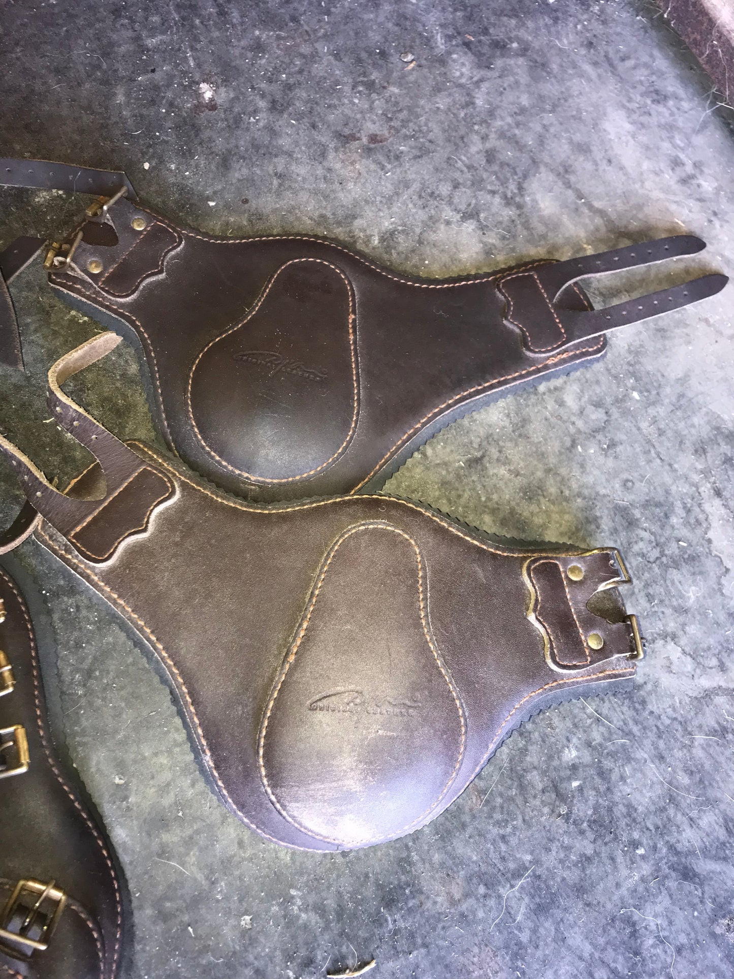 Dyon size 3 leather horse boots set of 4